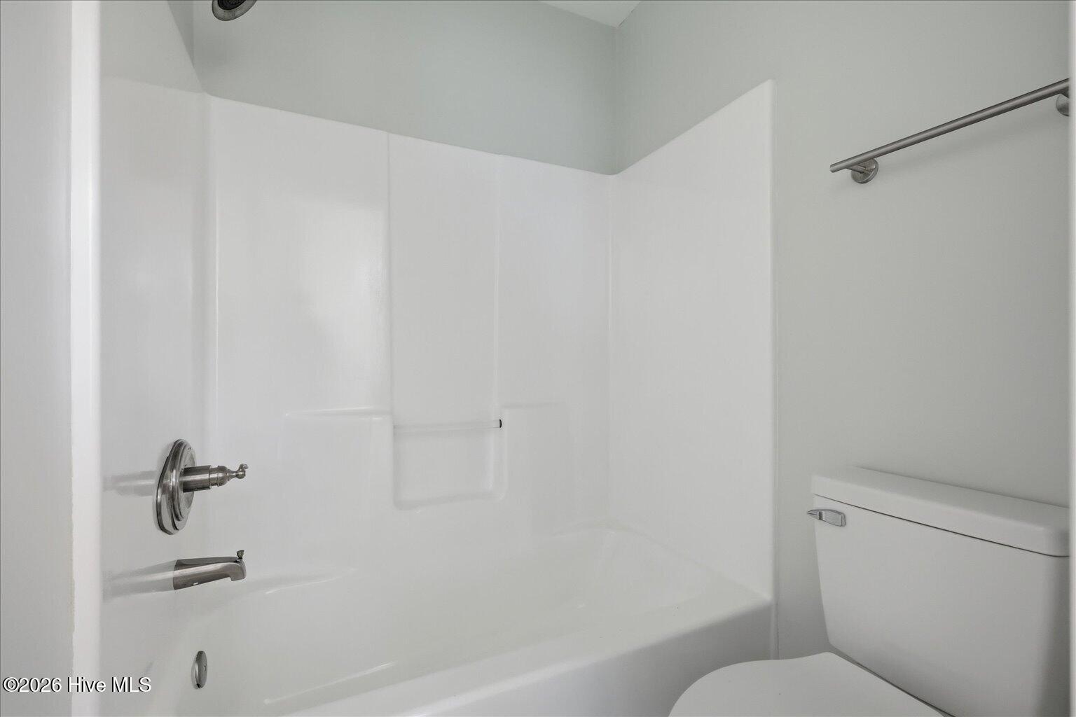 100570357 | Photo 28