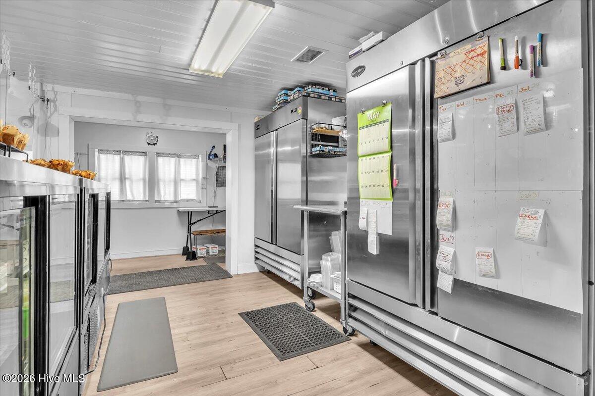 100551902 | Photo 30