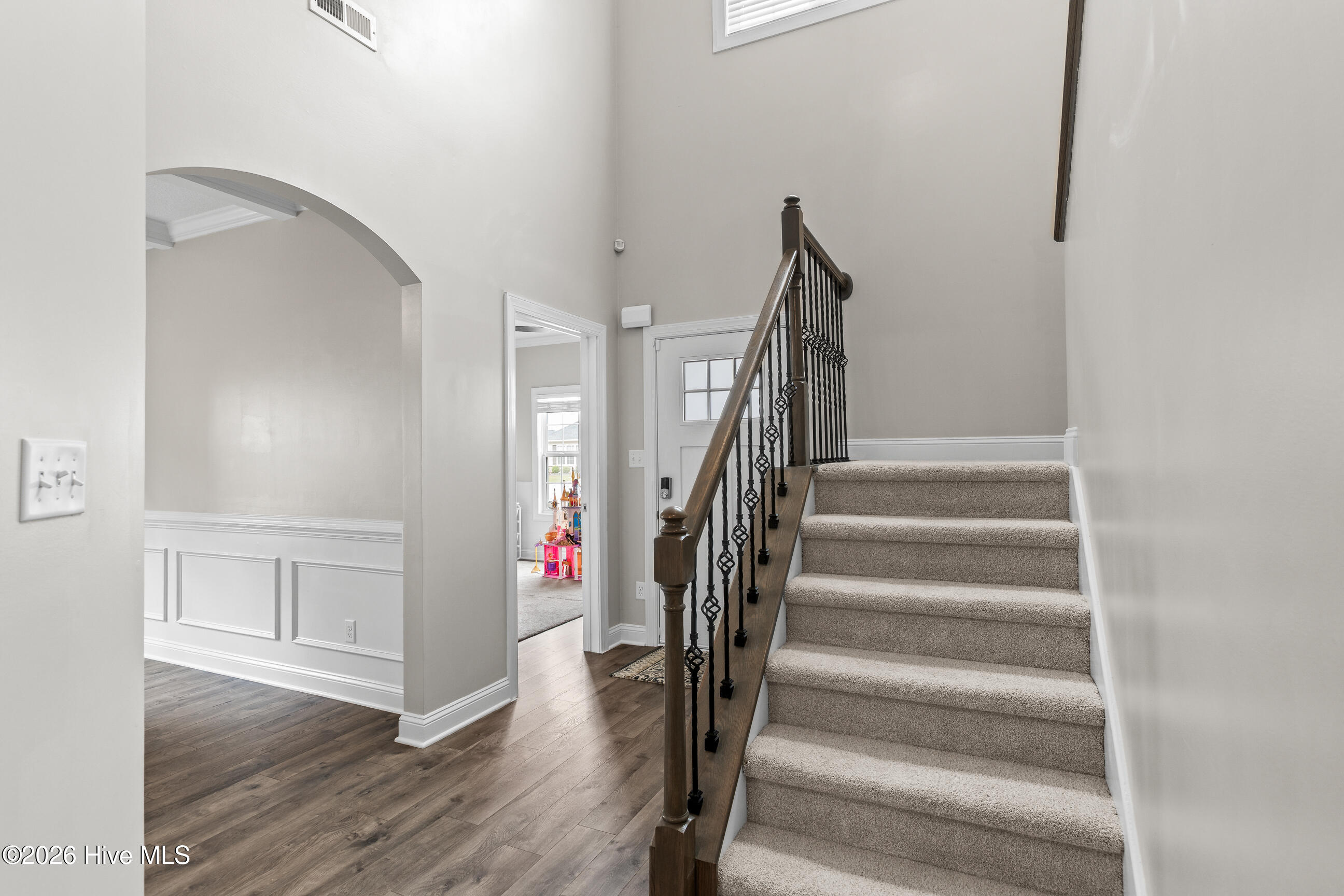 100564730 | Photo 19