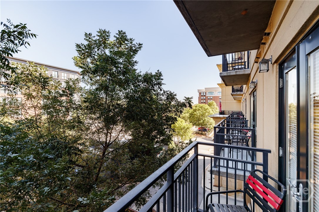 250 W Broad Street 521