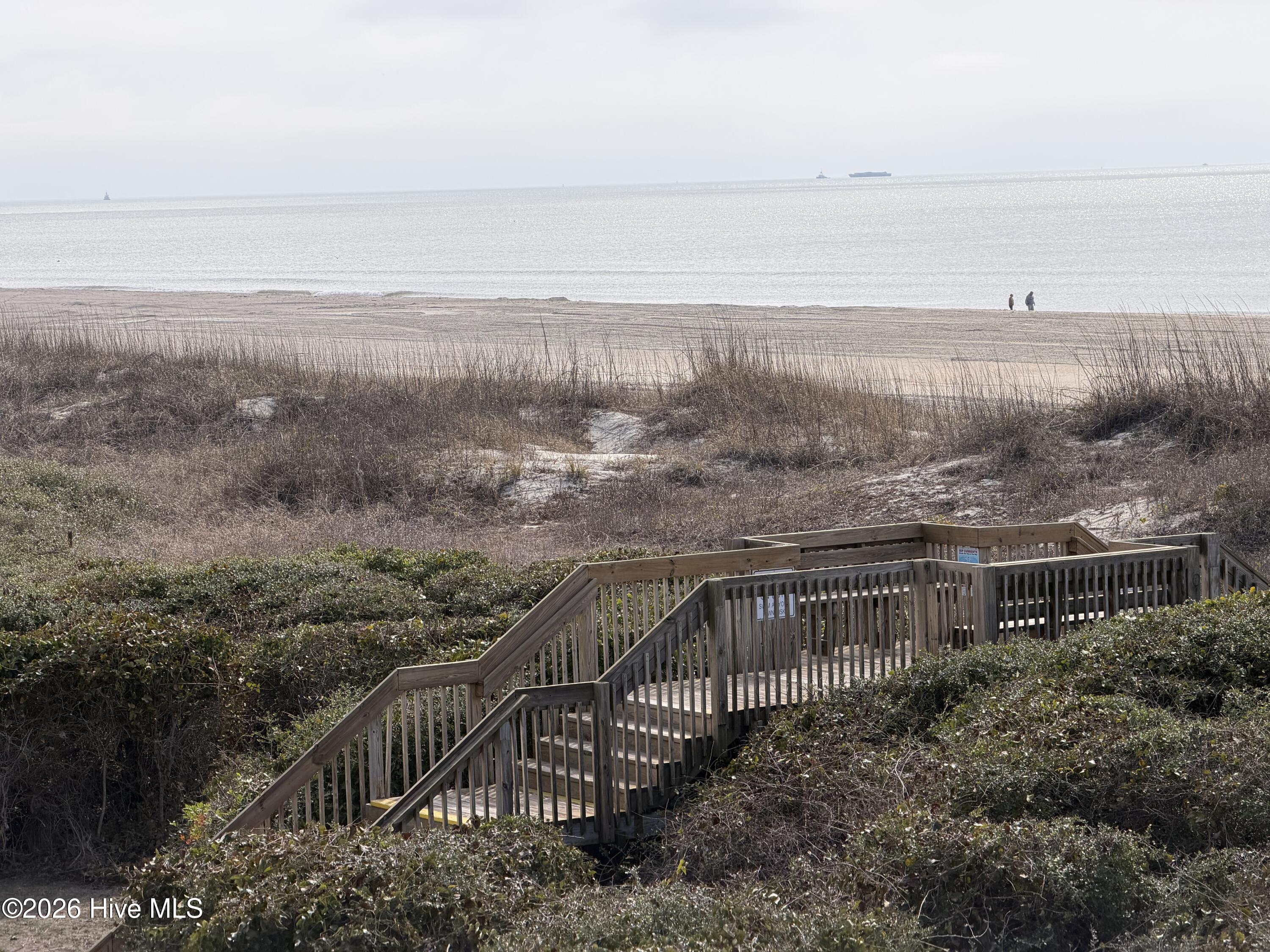 100557699 | Photo 47