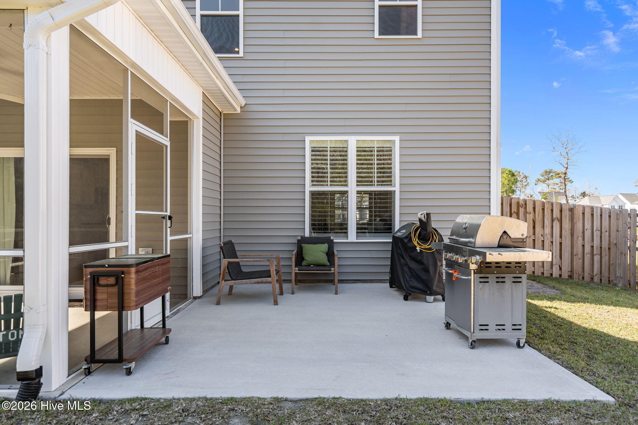 100562064 | Photo 44