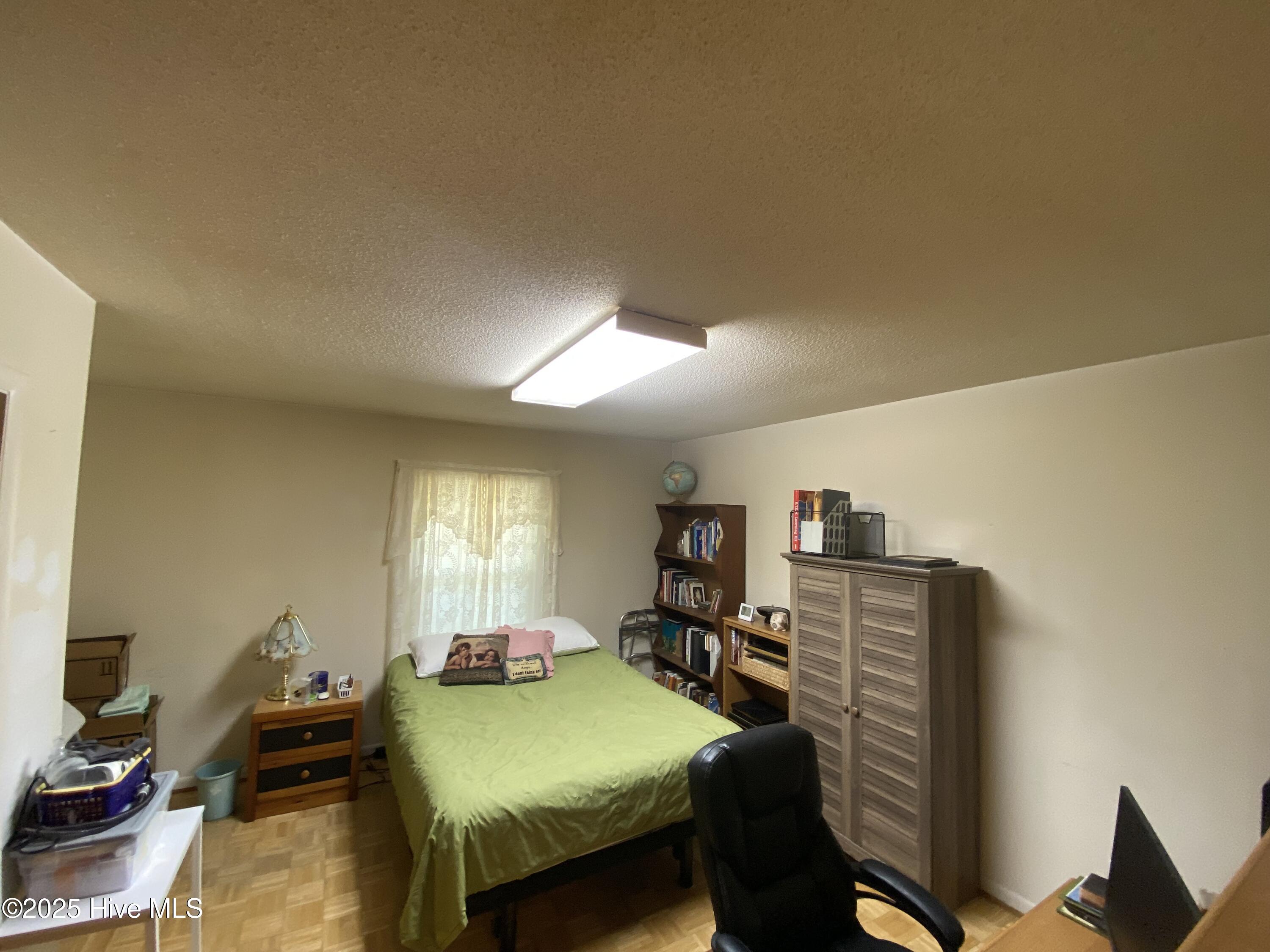 100521634 | Photo 26