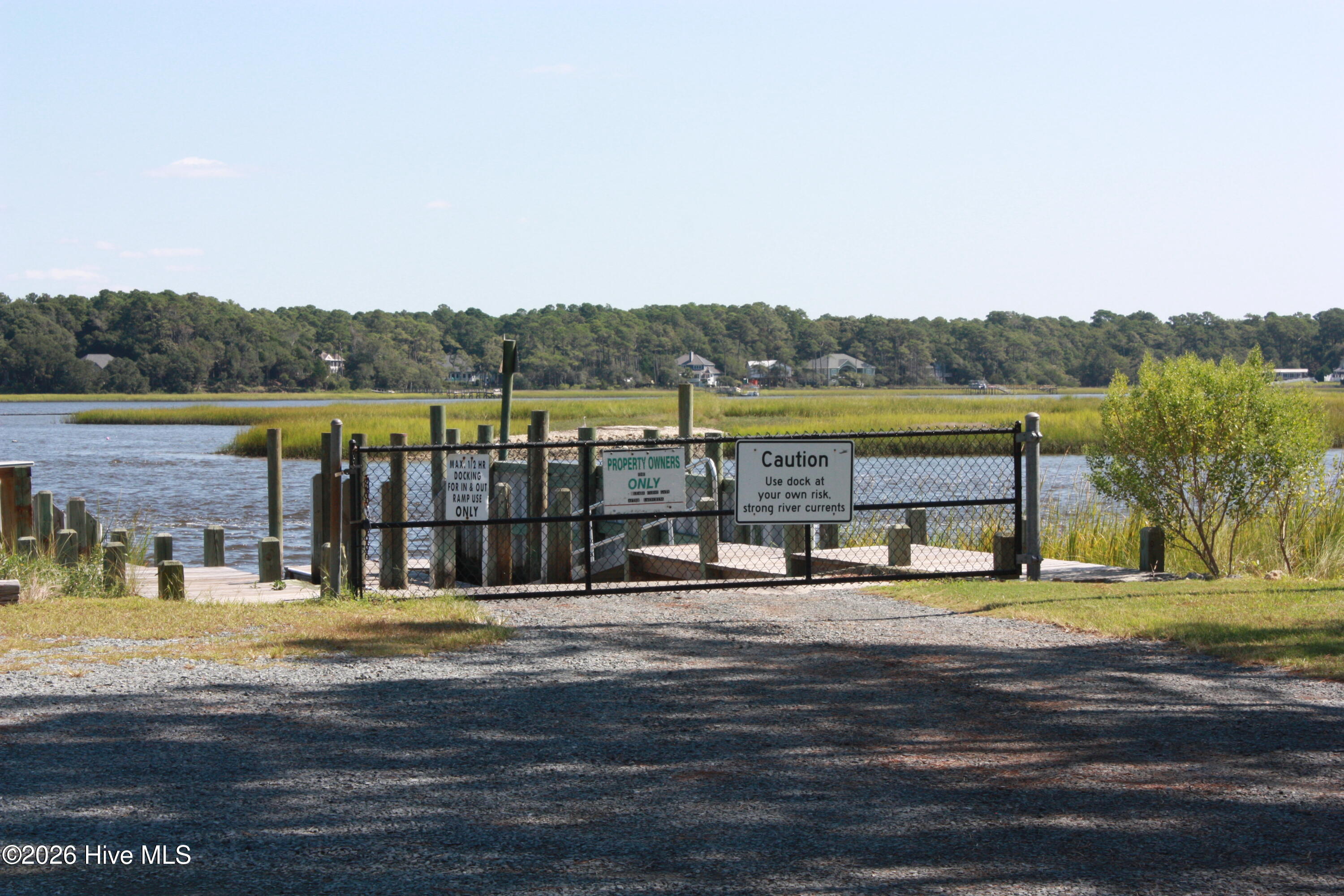 100567872 | Photo 78