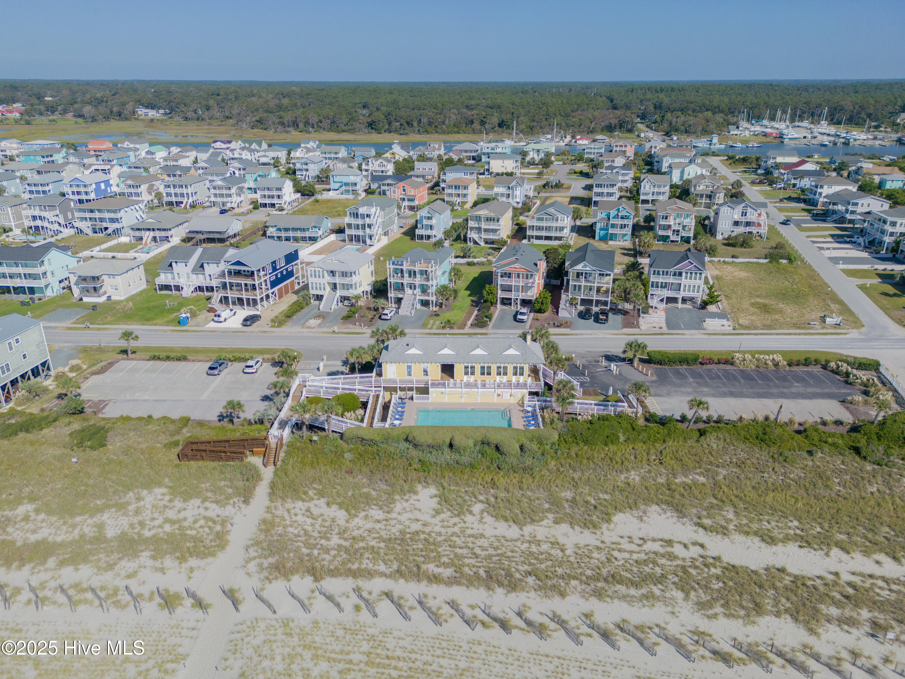 100494550 | Photo 77