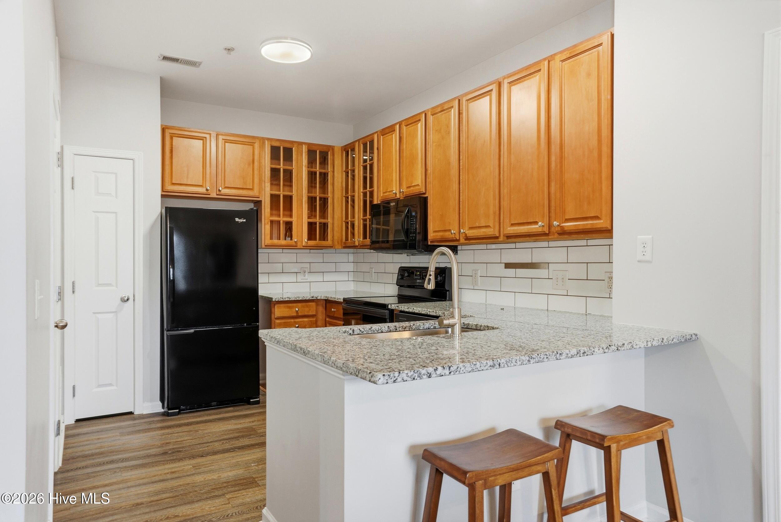 100554334 | Photo 10