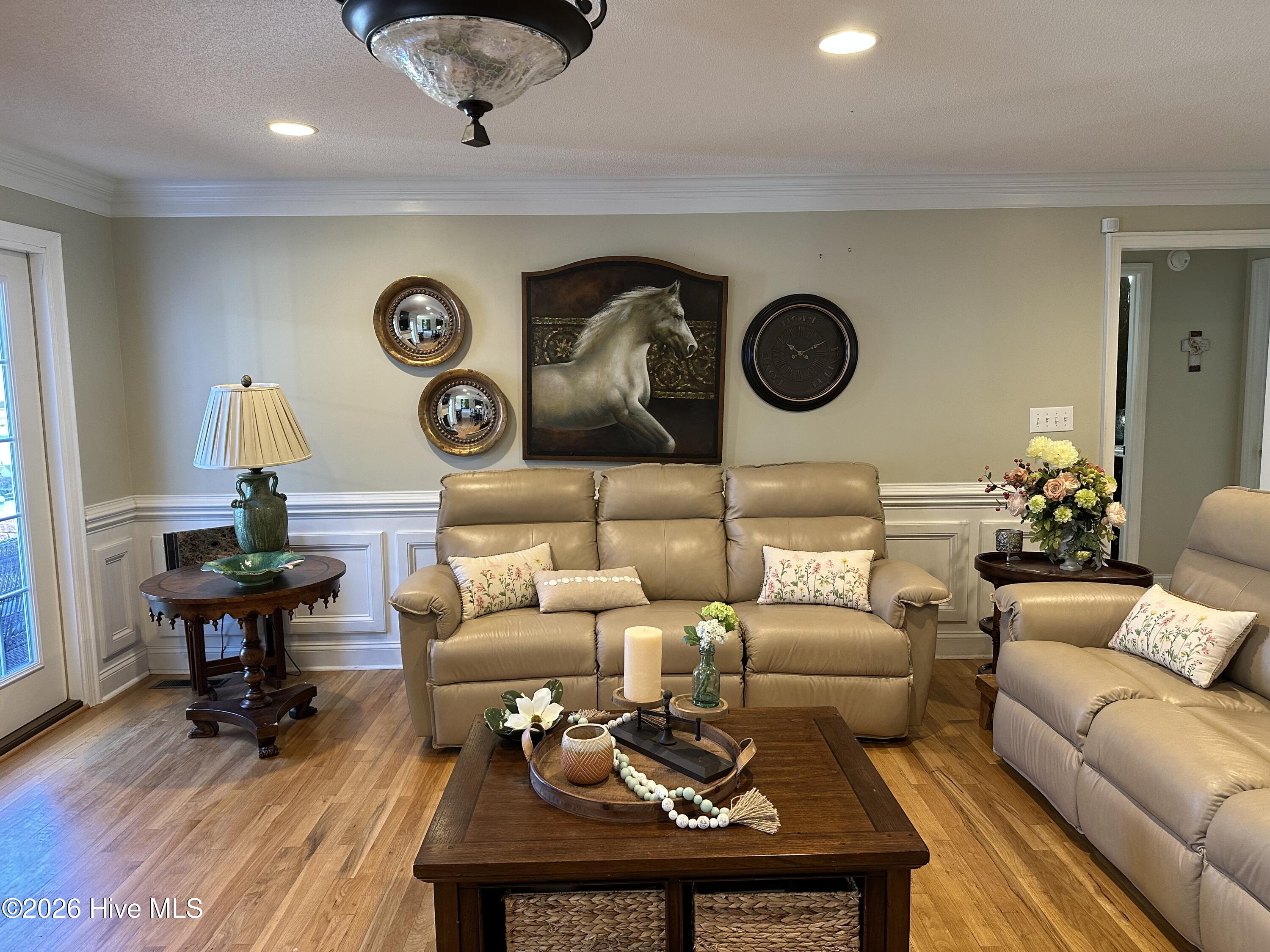 100552030 | Photo 52