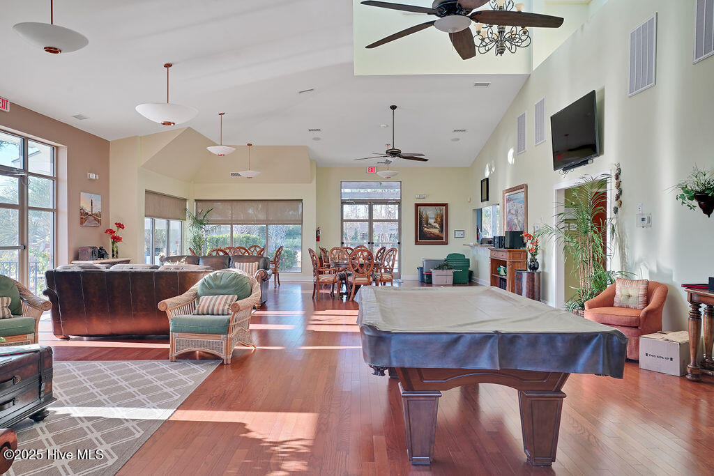 100540084 | Photo 65