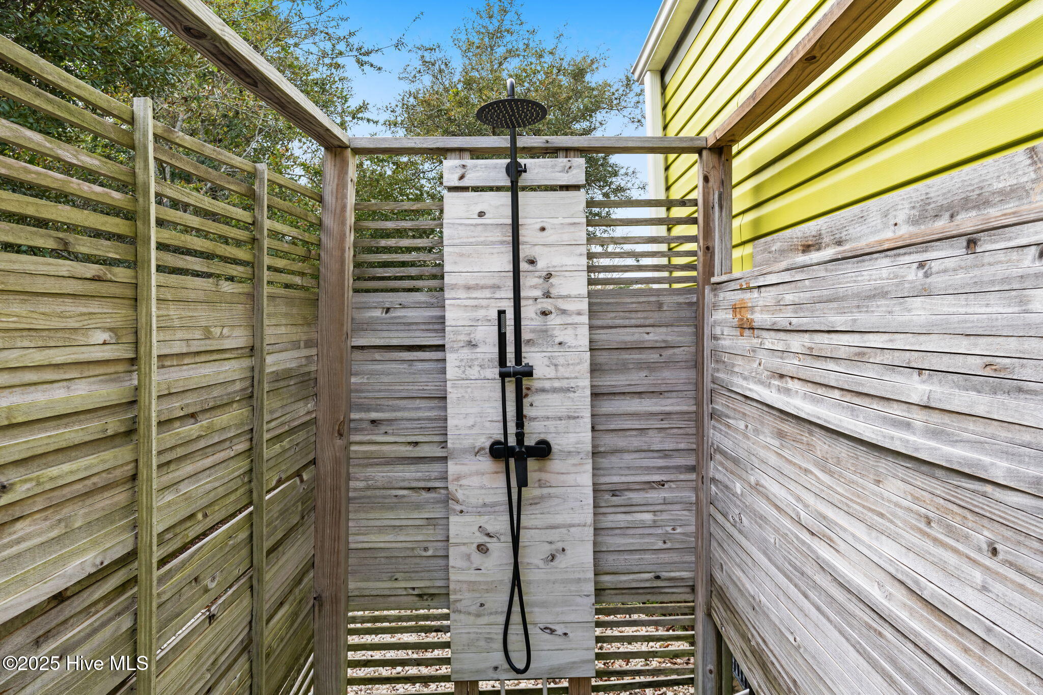 100544596 | Photo 25