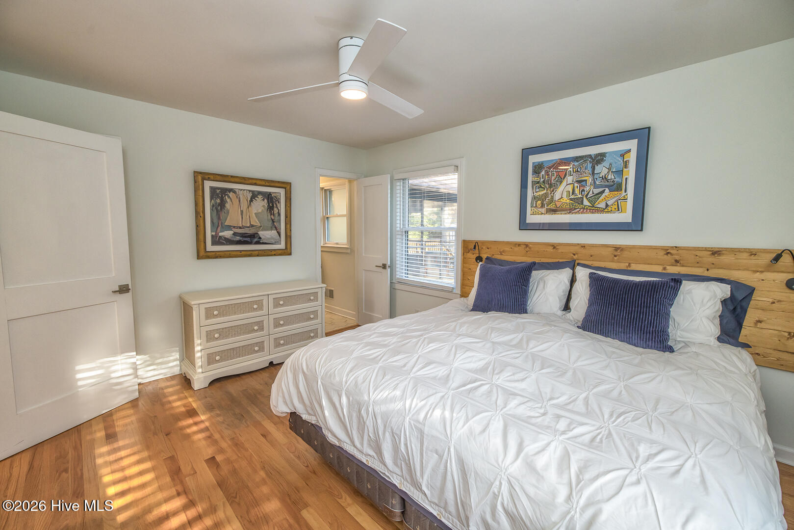 100553040 | Photo 27