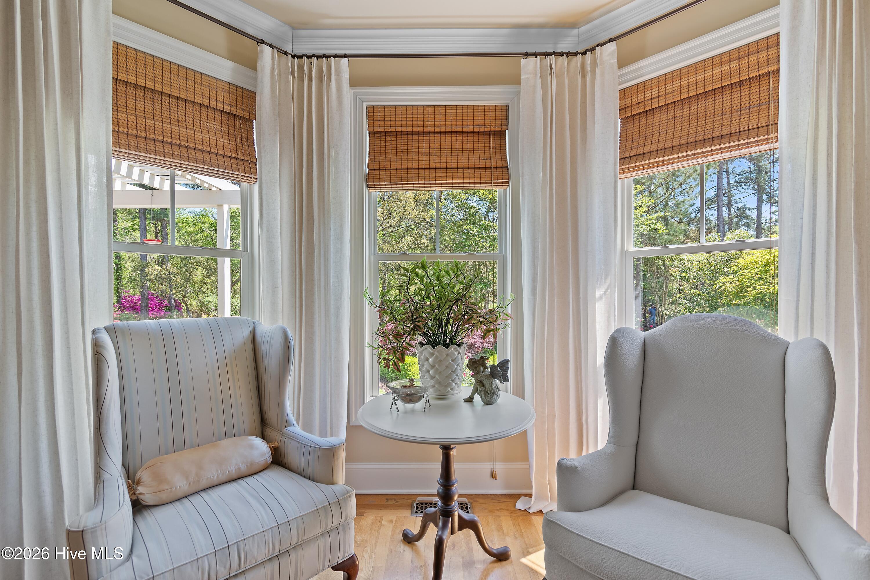 100567309 | Photo 36