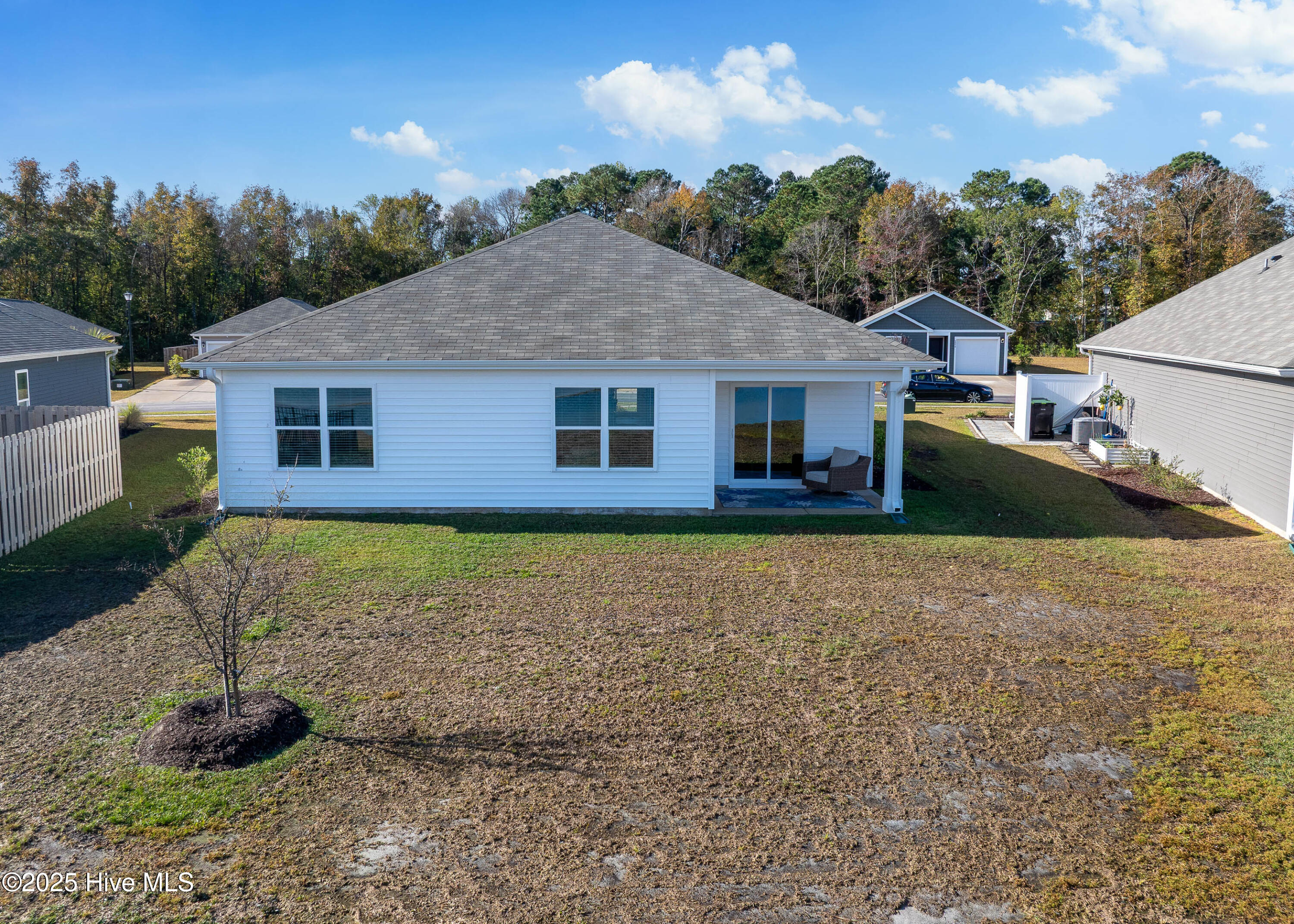 100543379 | Photo 30