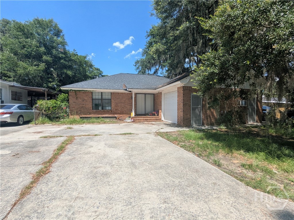 Homes for sale in Savannah, GA | 2141 Alaska St, Savannah, GA 31404 | MLS# SA349712