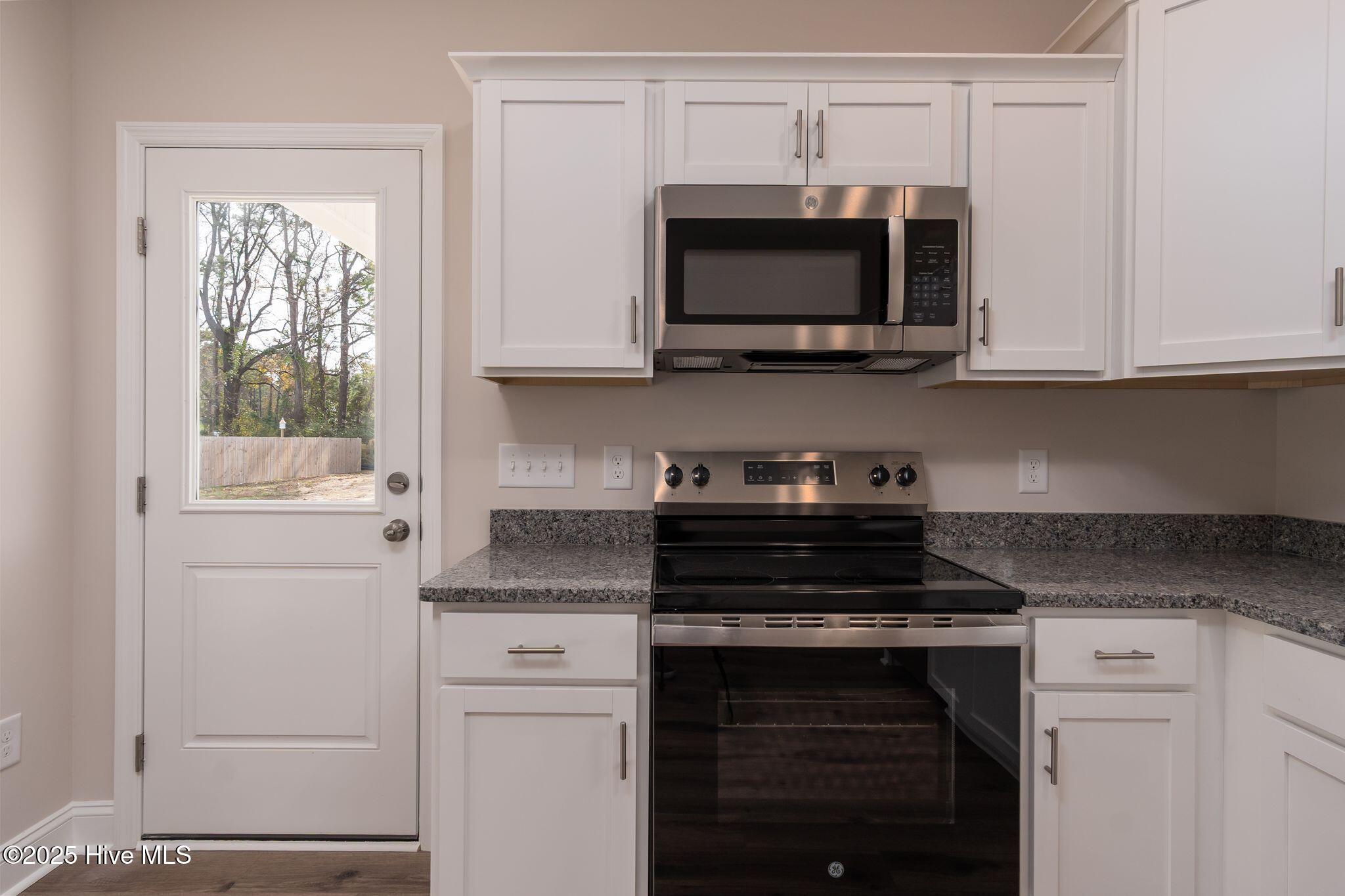 100531005 | Photo 20