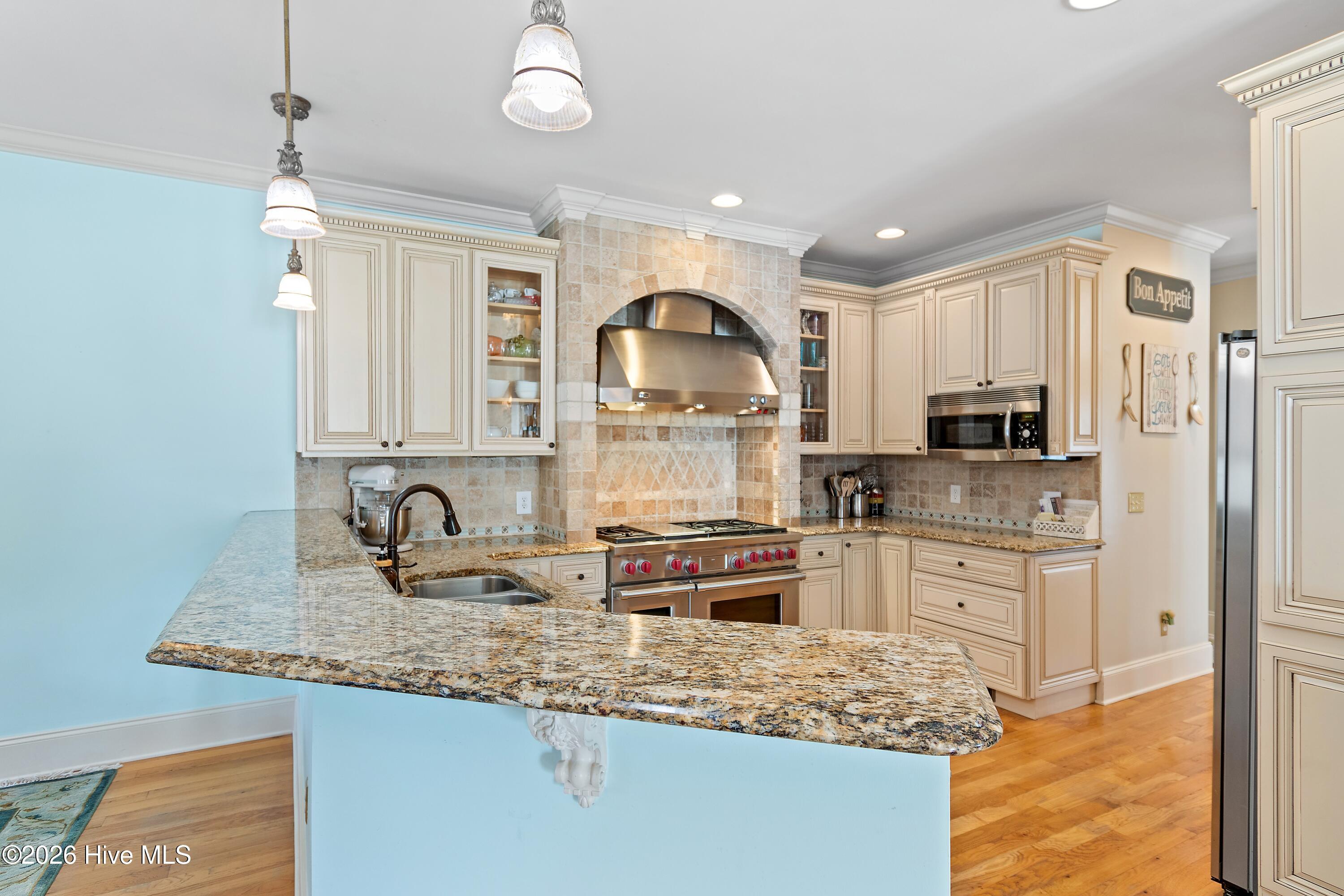 100559303 | Photo 10