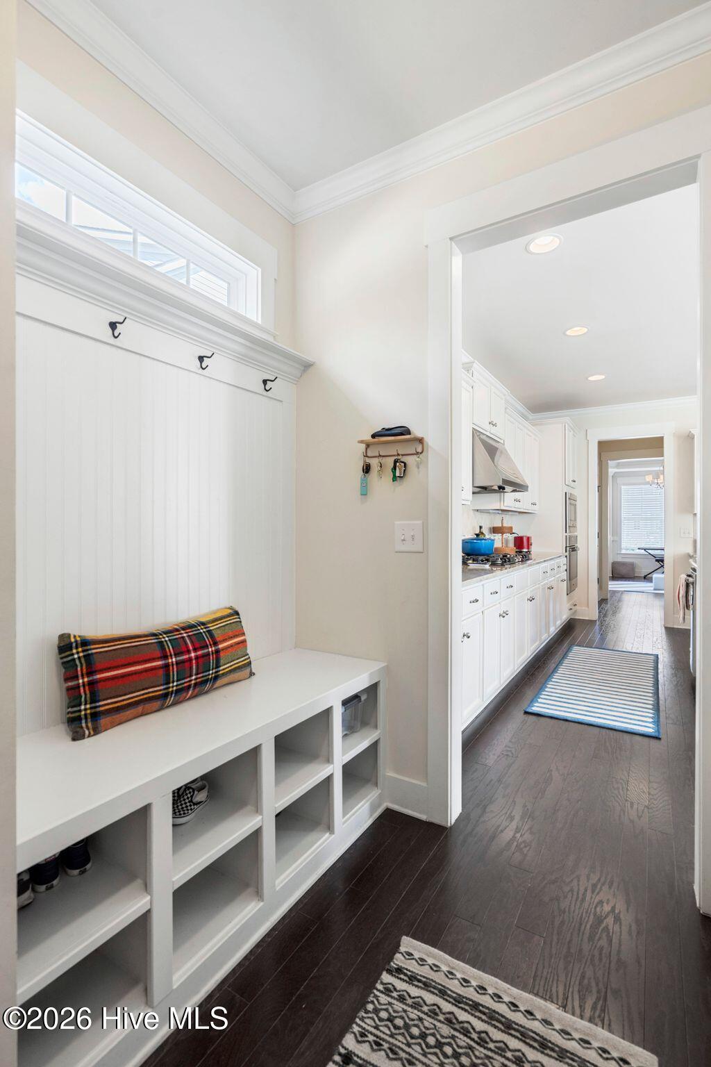 100558844 | Photo 25