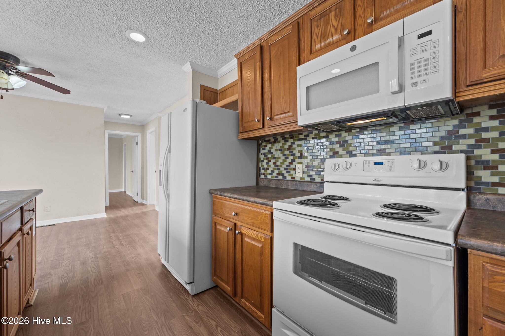 100555168 | Photo 11