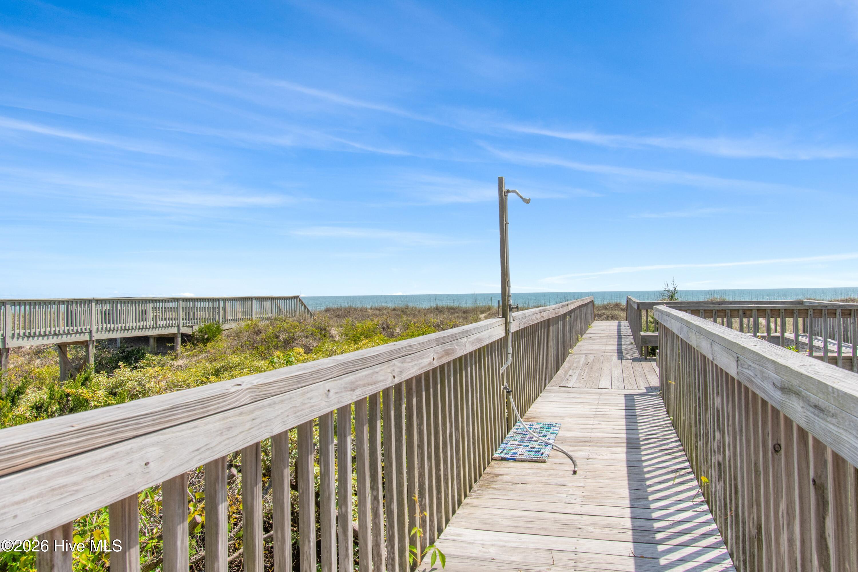 100497729 | Photo 43