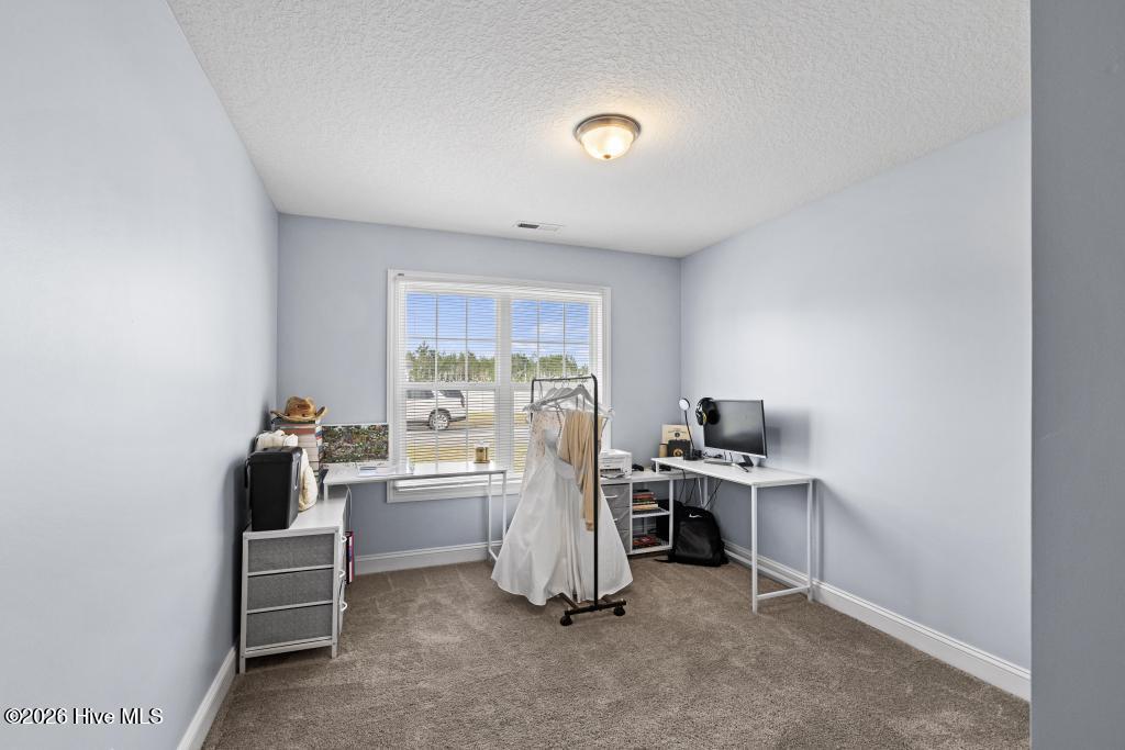 100560376 | Photo 25