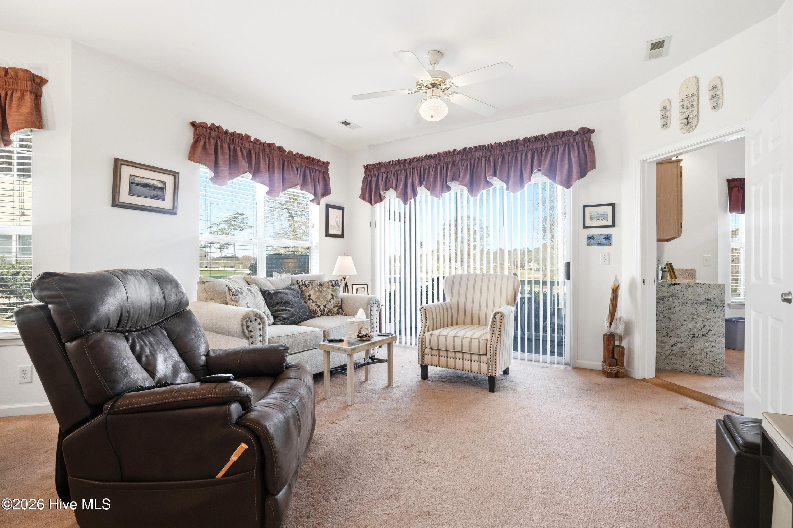 100561892 | Photo 20