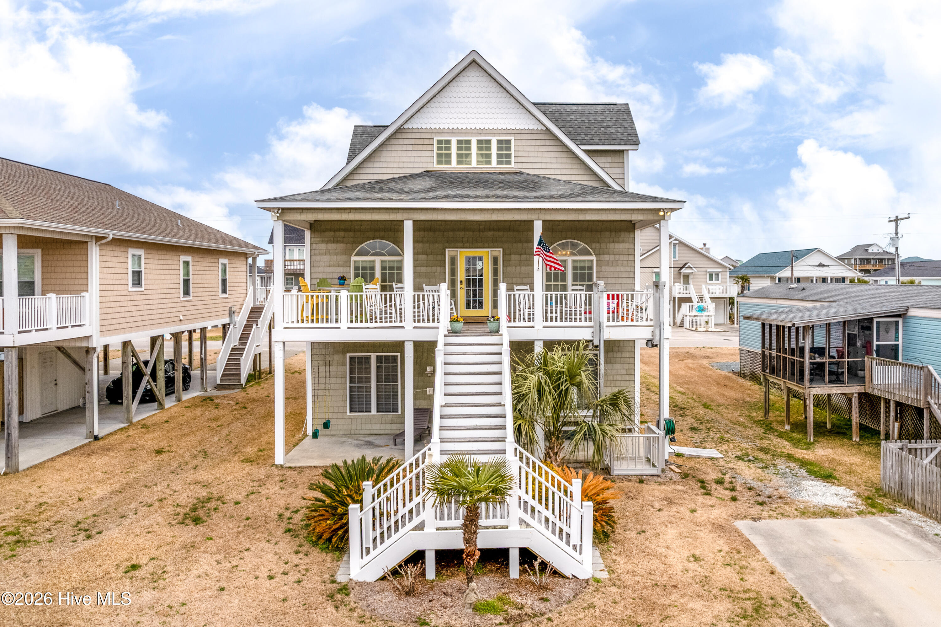 7037 7th Street, Surf City, NC, 28445