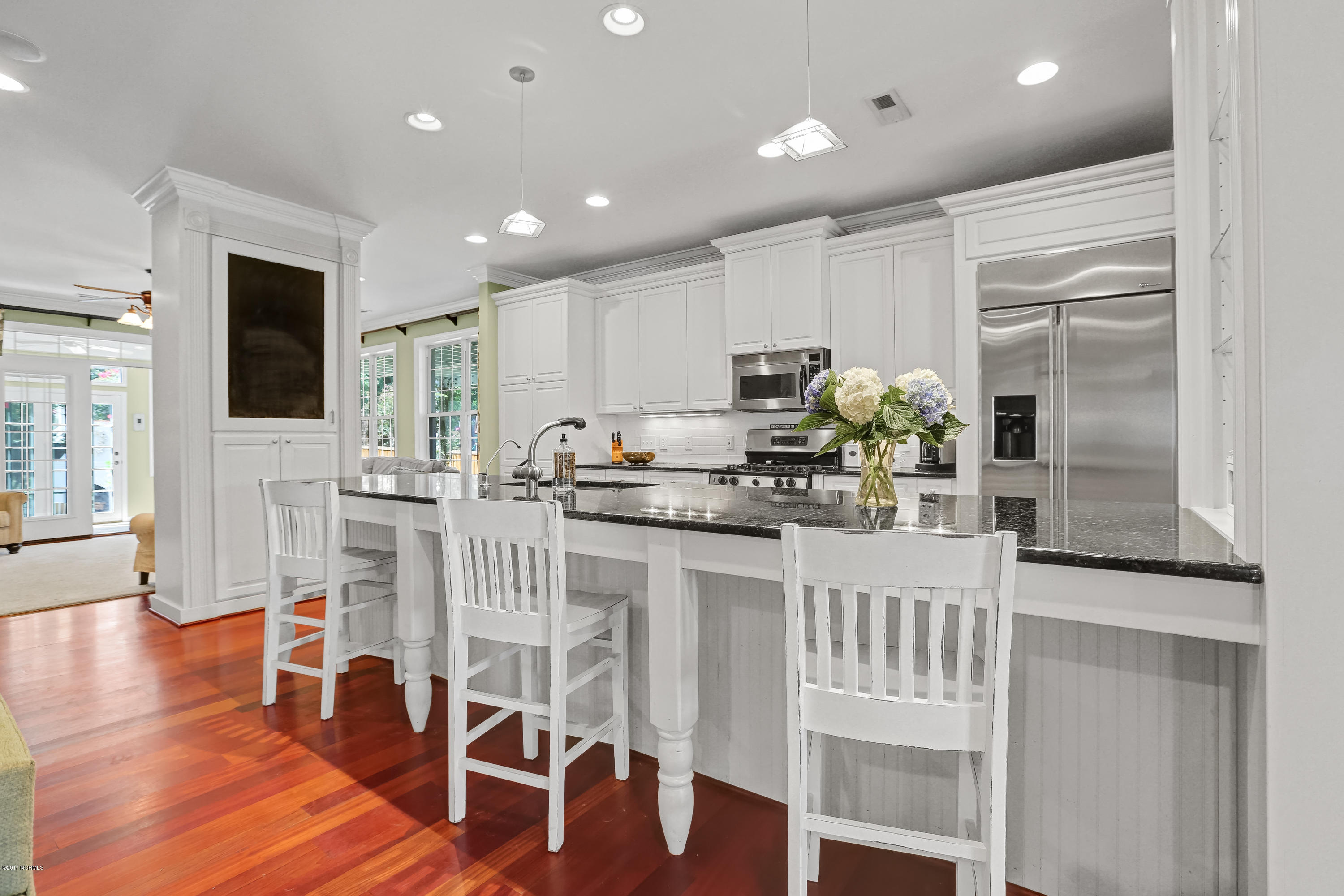 412MarshOaksDrive-05