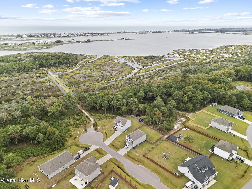 100536703 | Photo 38