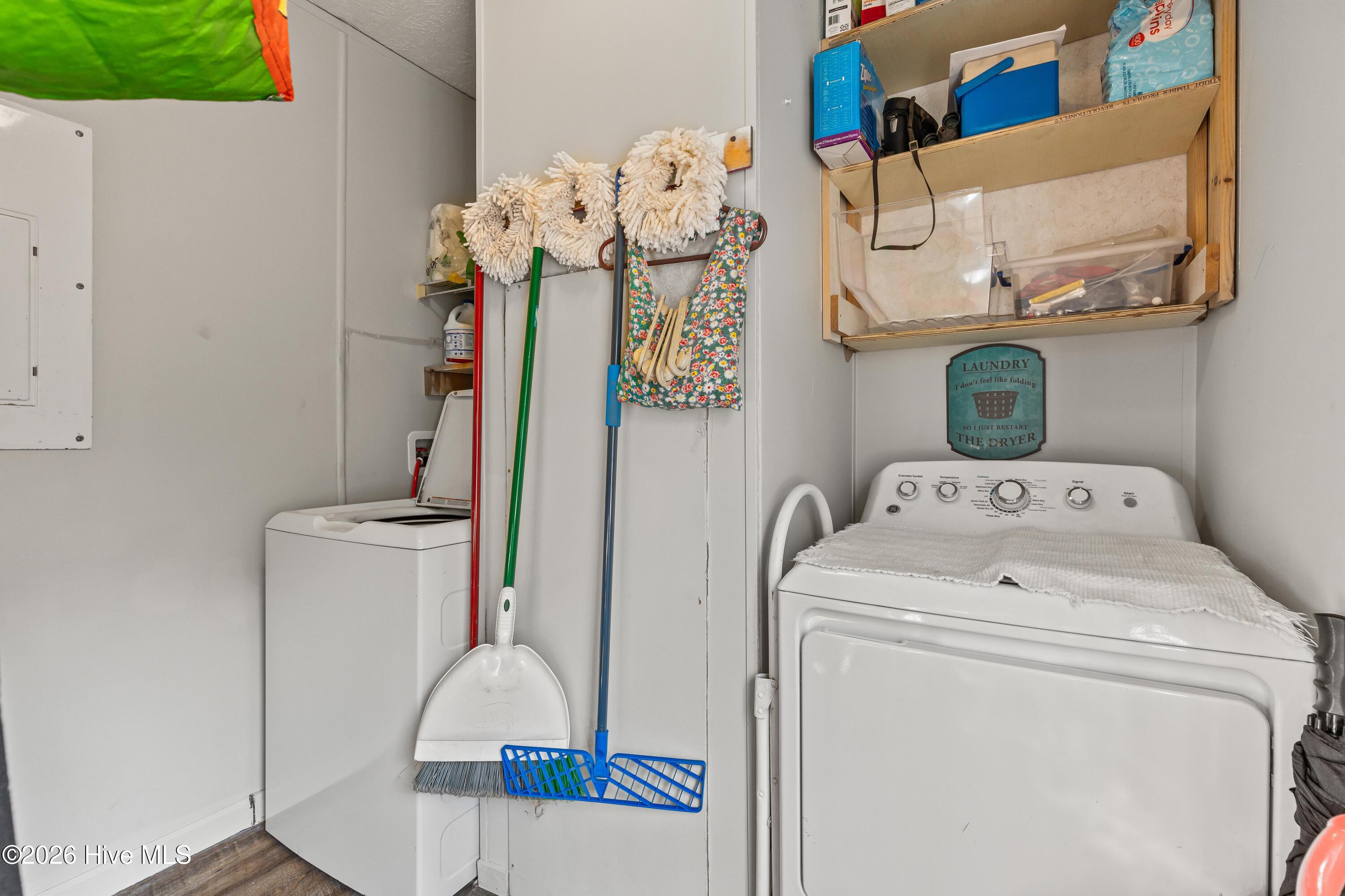 100547294 | Photo 15