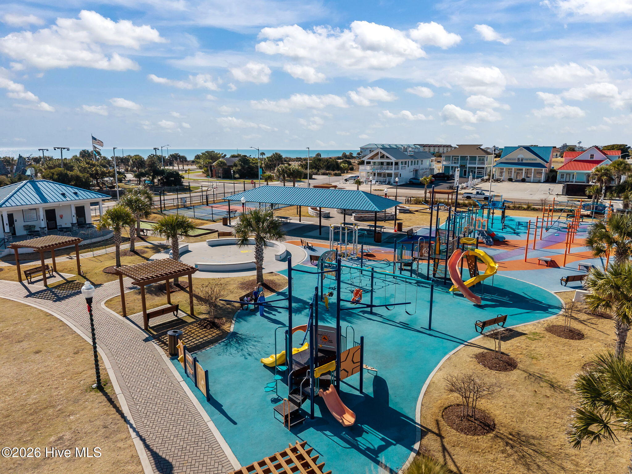 100549161 | Photo 70