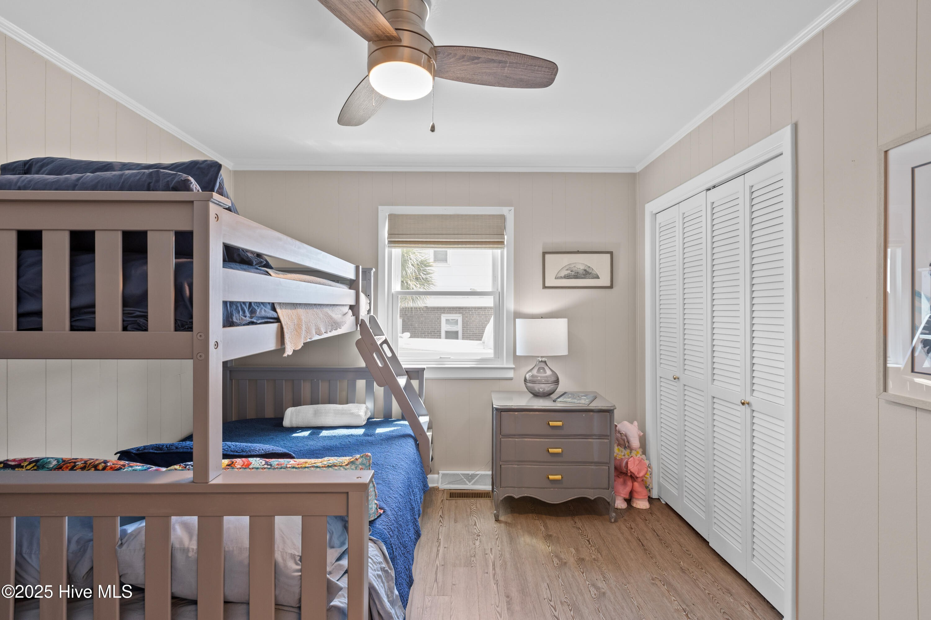 100567814 | Photo 54