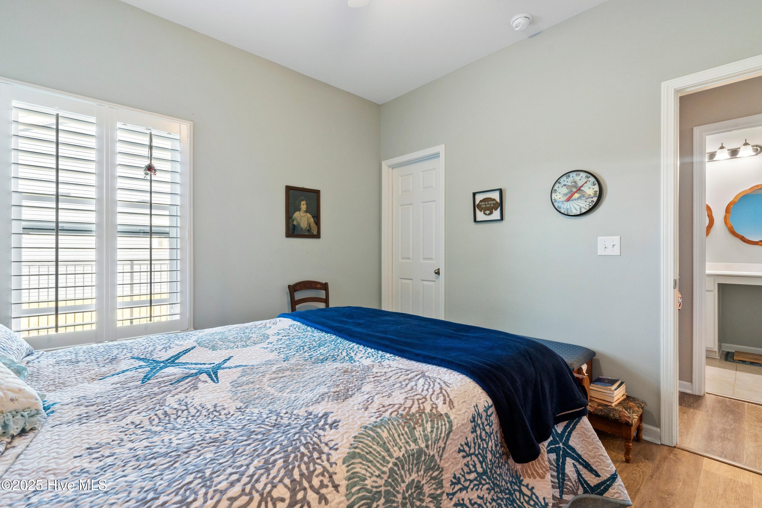 100537197 | Photo 39