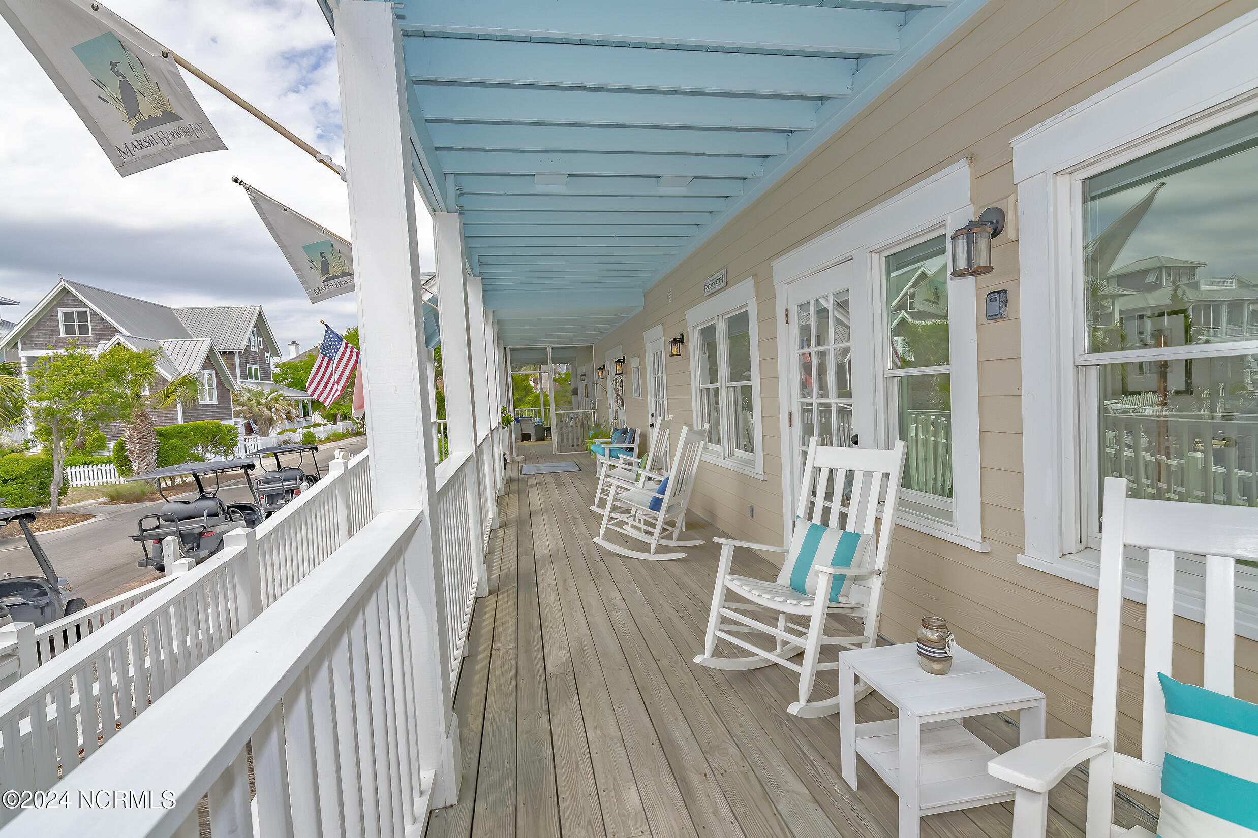 100473455 | Photo 26