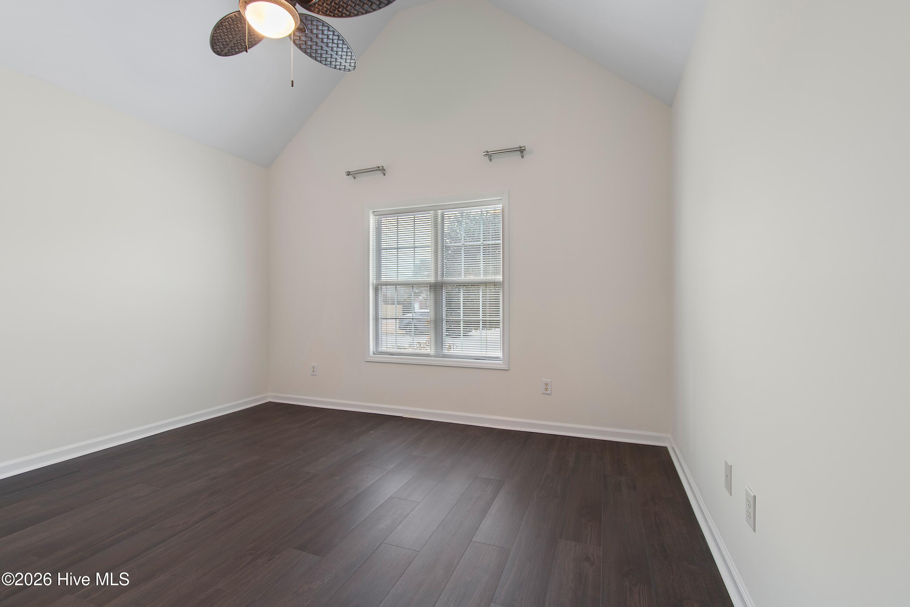 100555536 | Photo 37