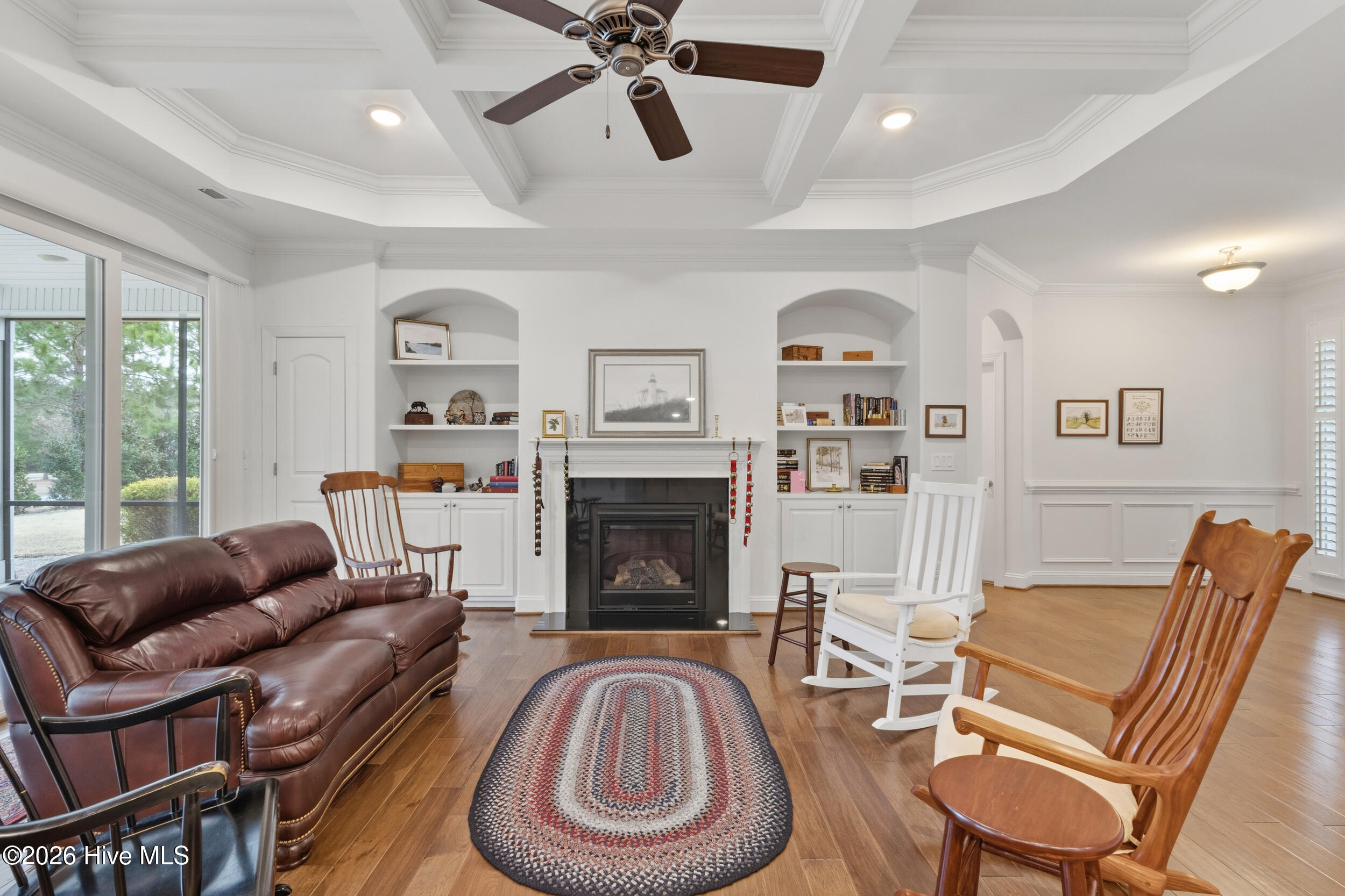 100556114 | Photo 16