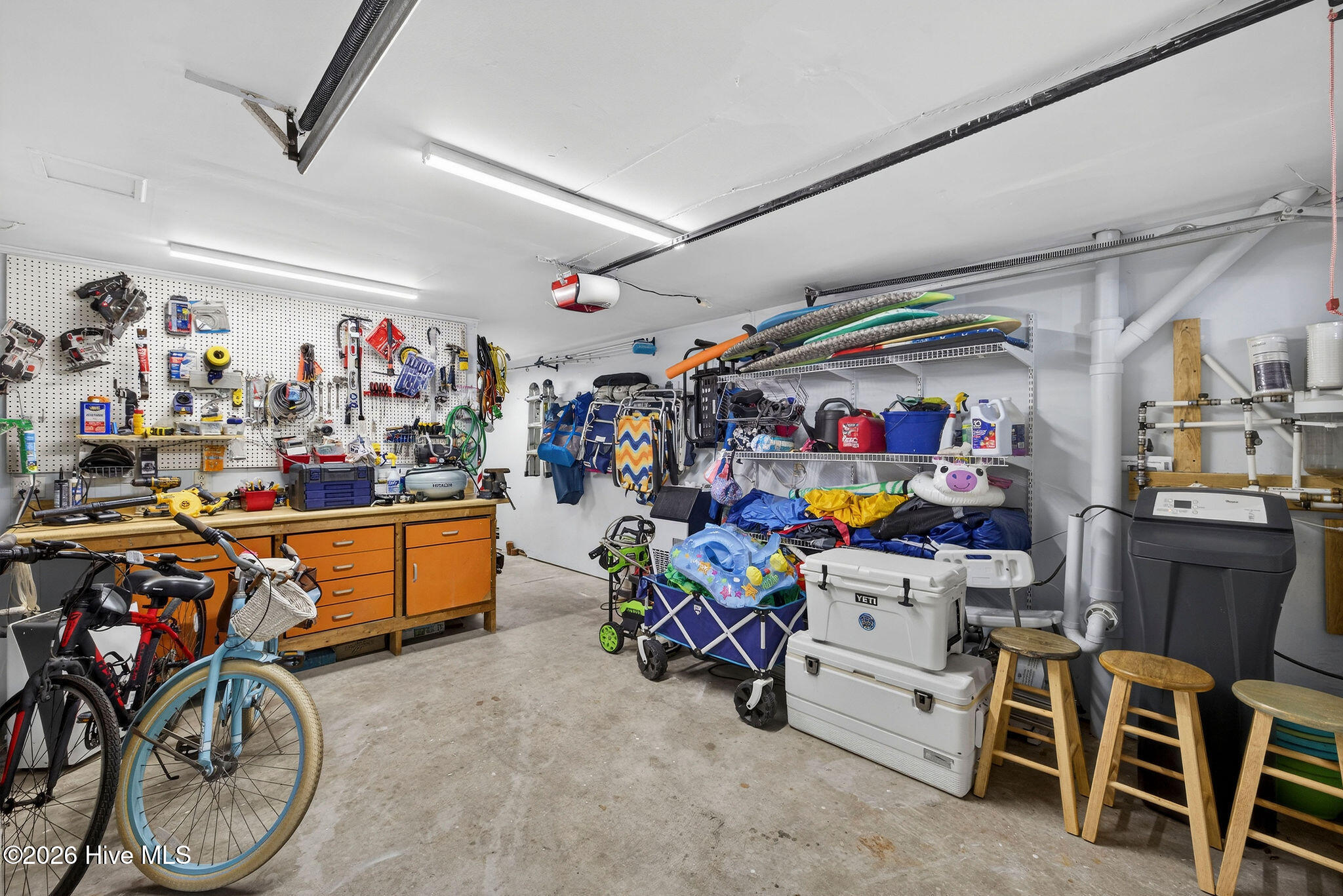 100564348 | Photo 34