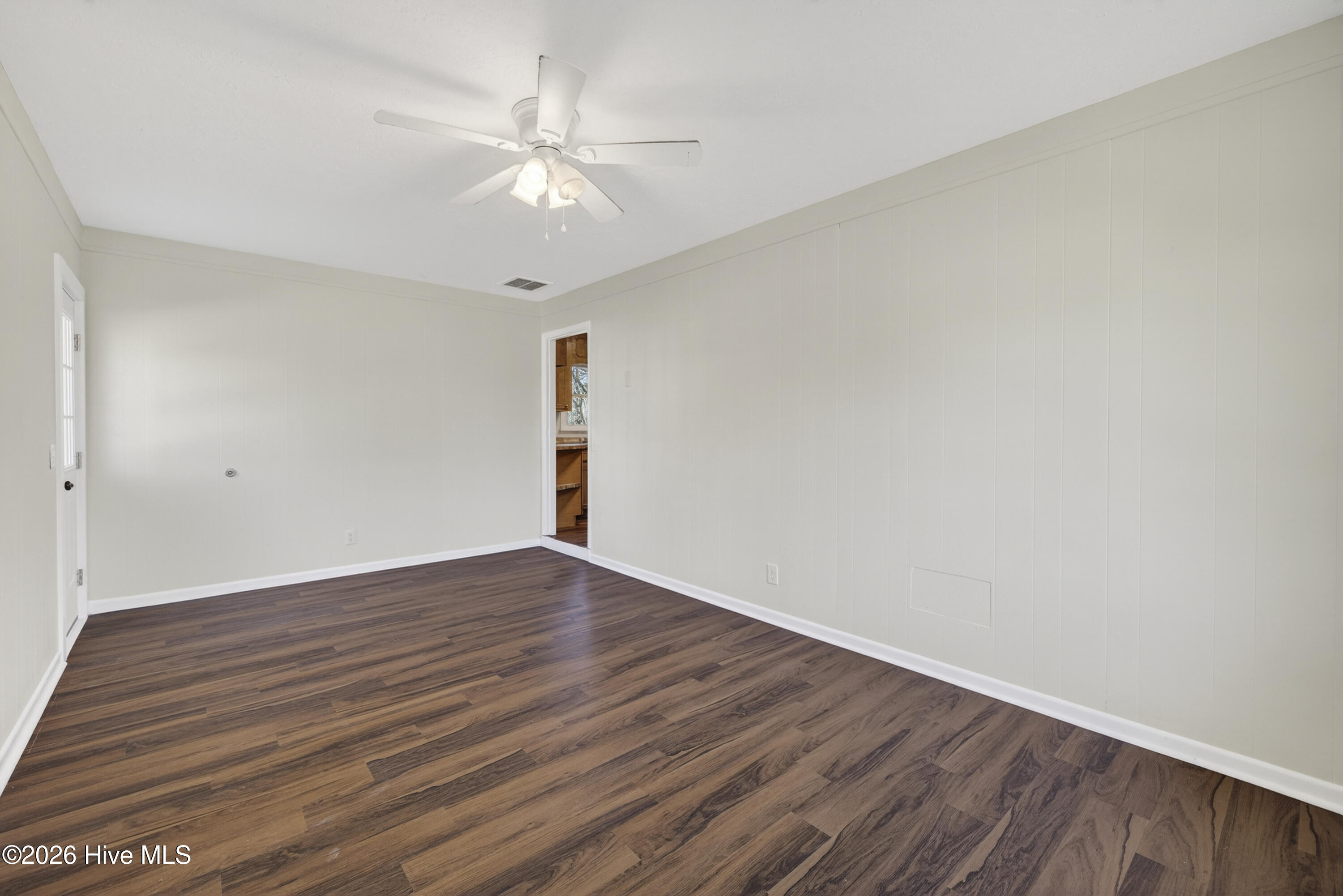 100560540 | Photo 29