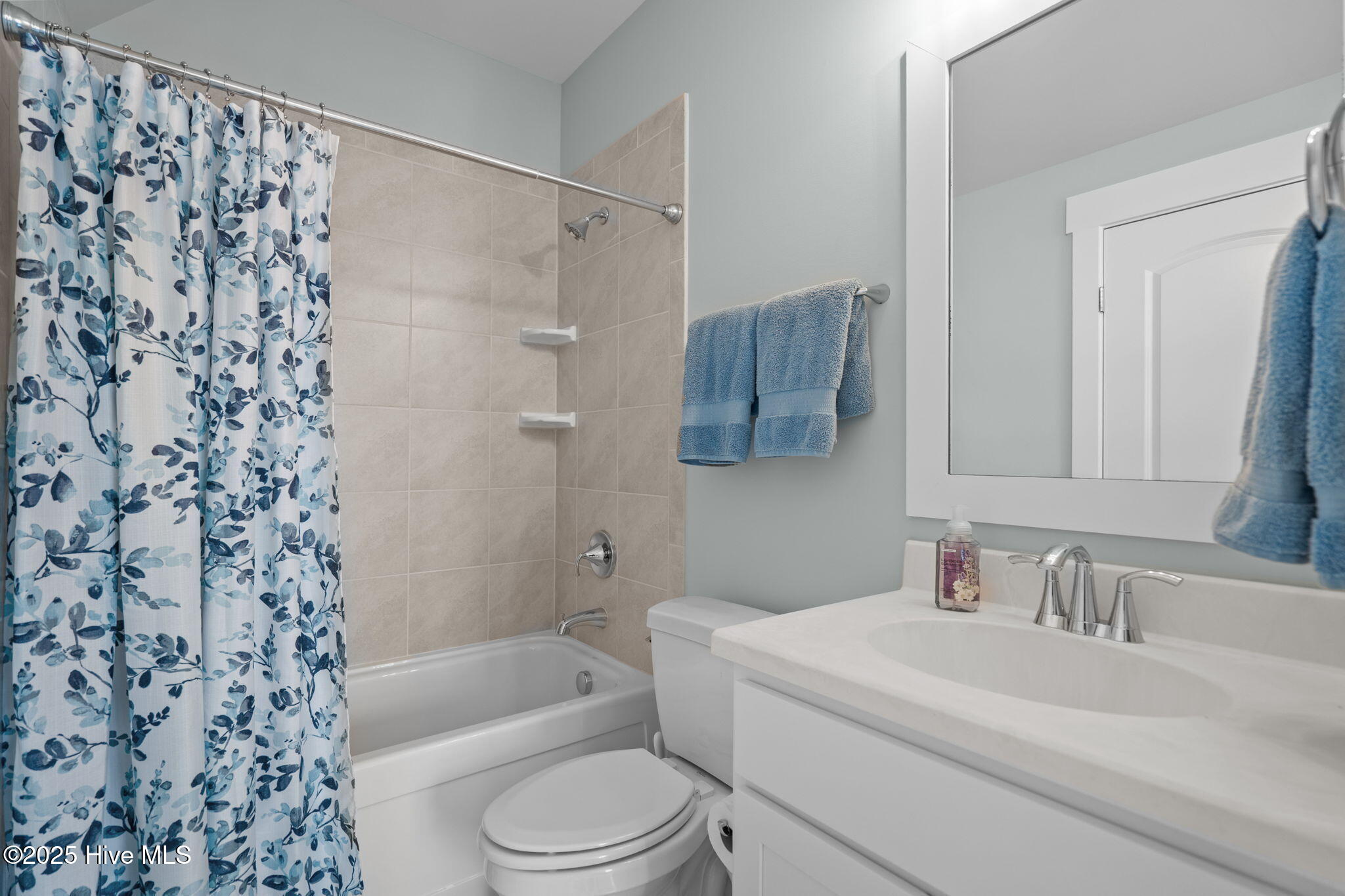 100537659 | Photo 34