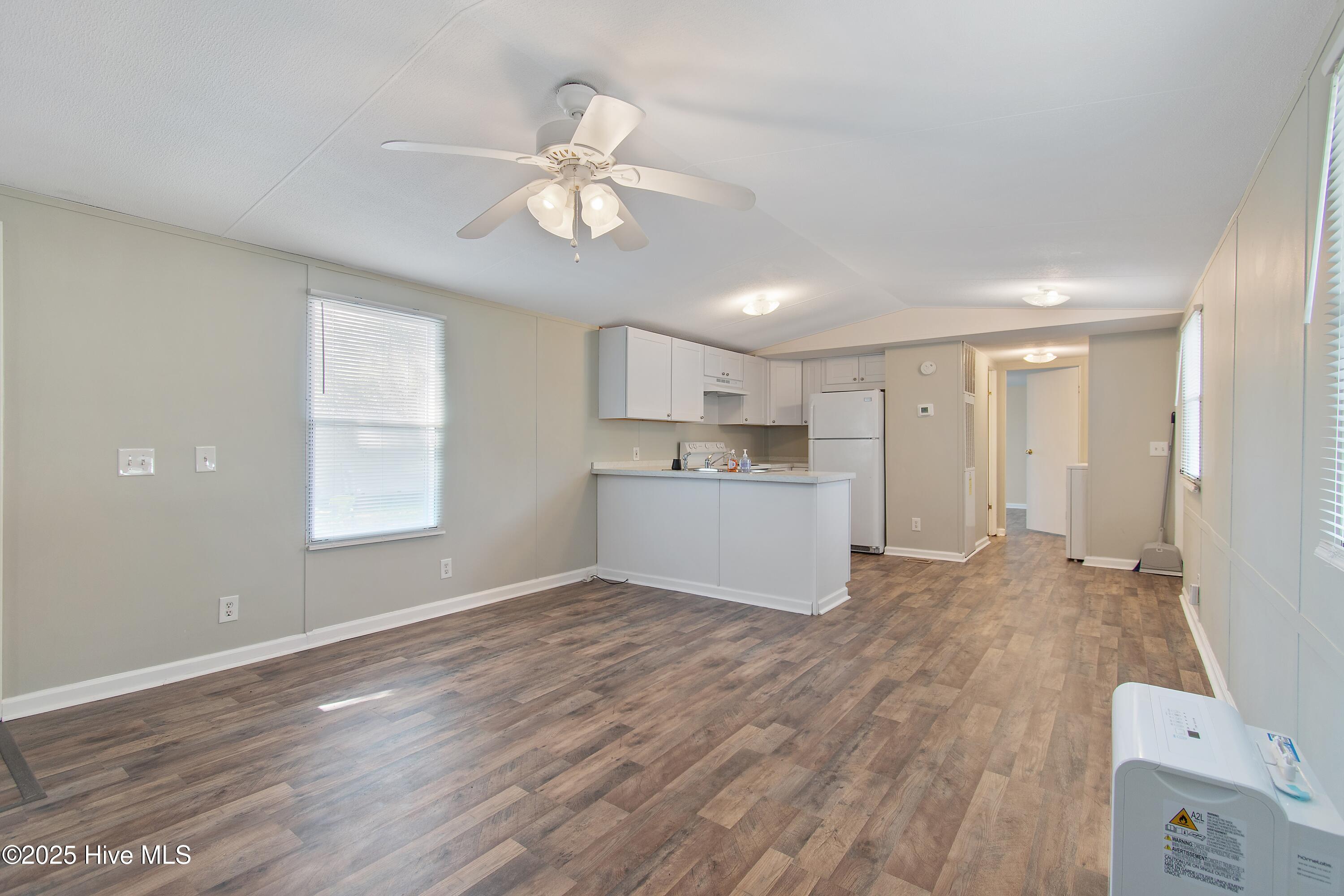 100499623 | Photo 10