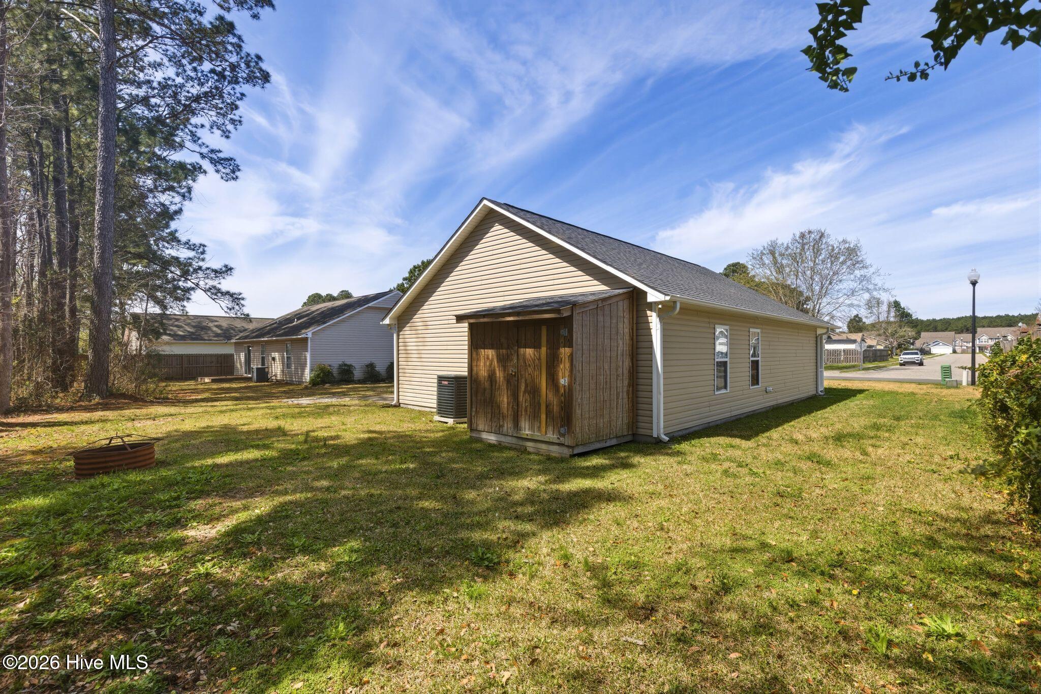 100562686 | Photo 39