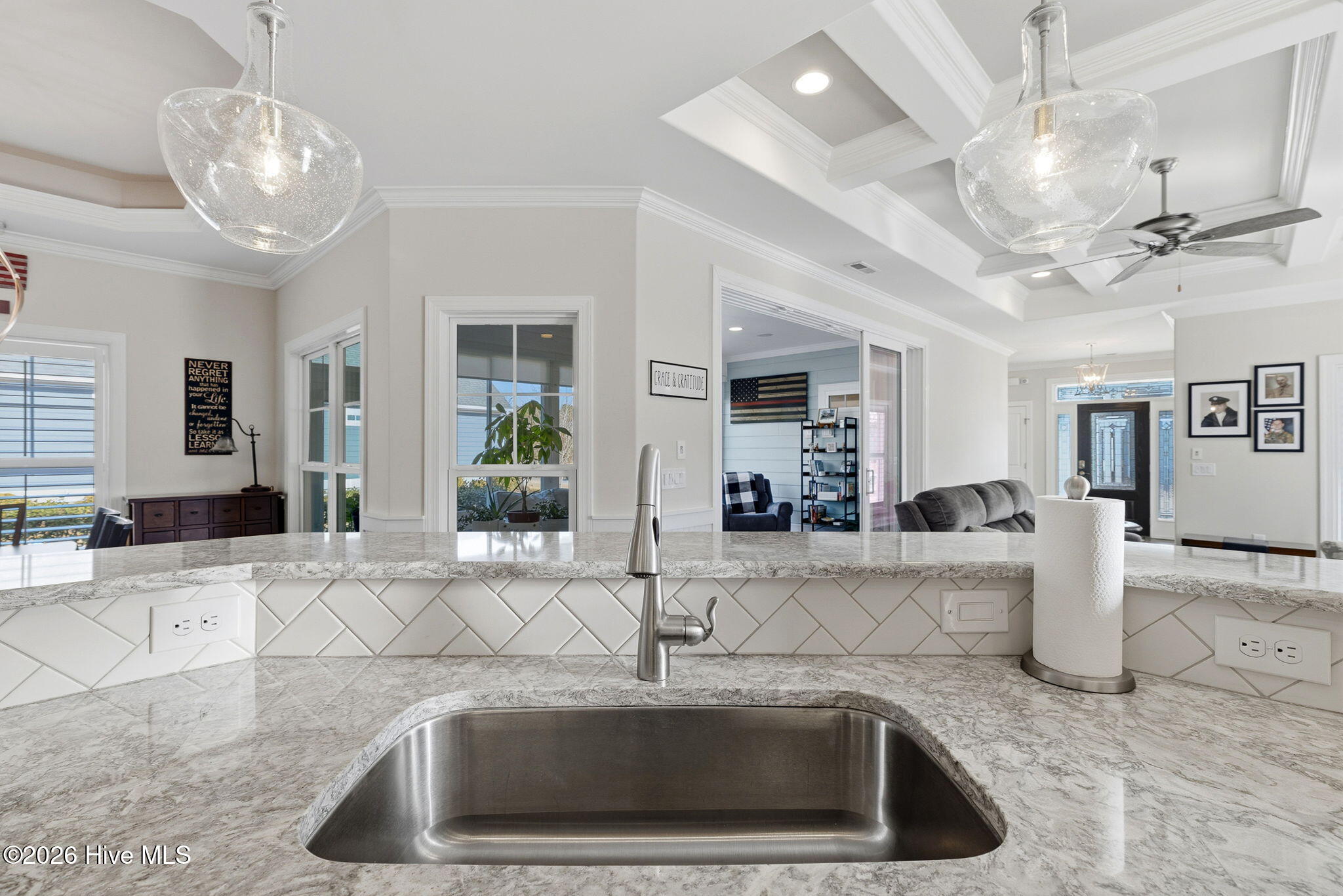 100554353 | Photo 19