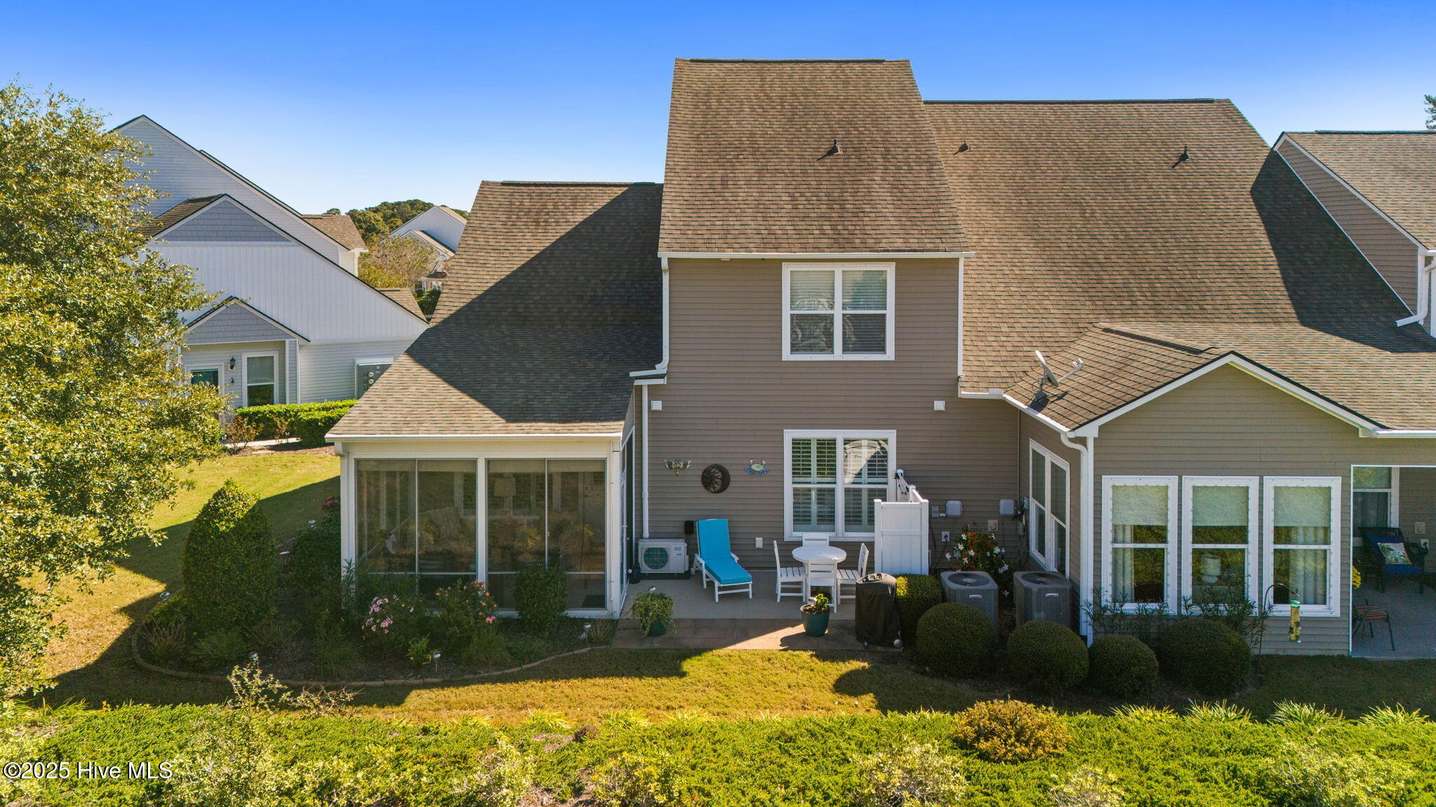 100538371 | Photo 48