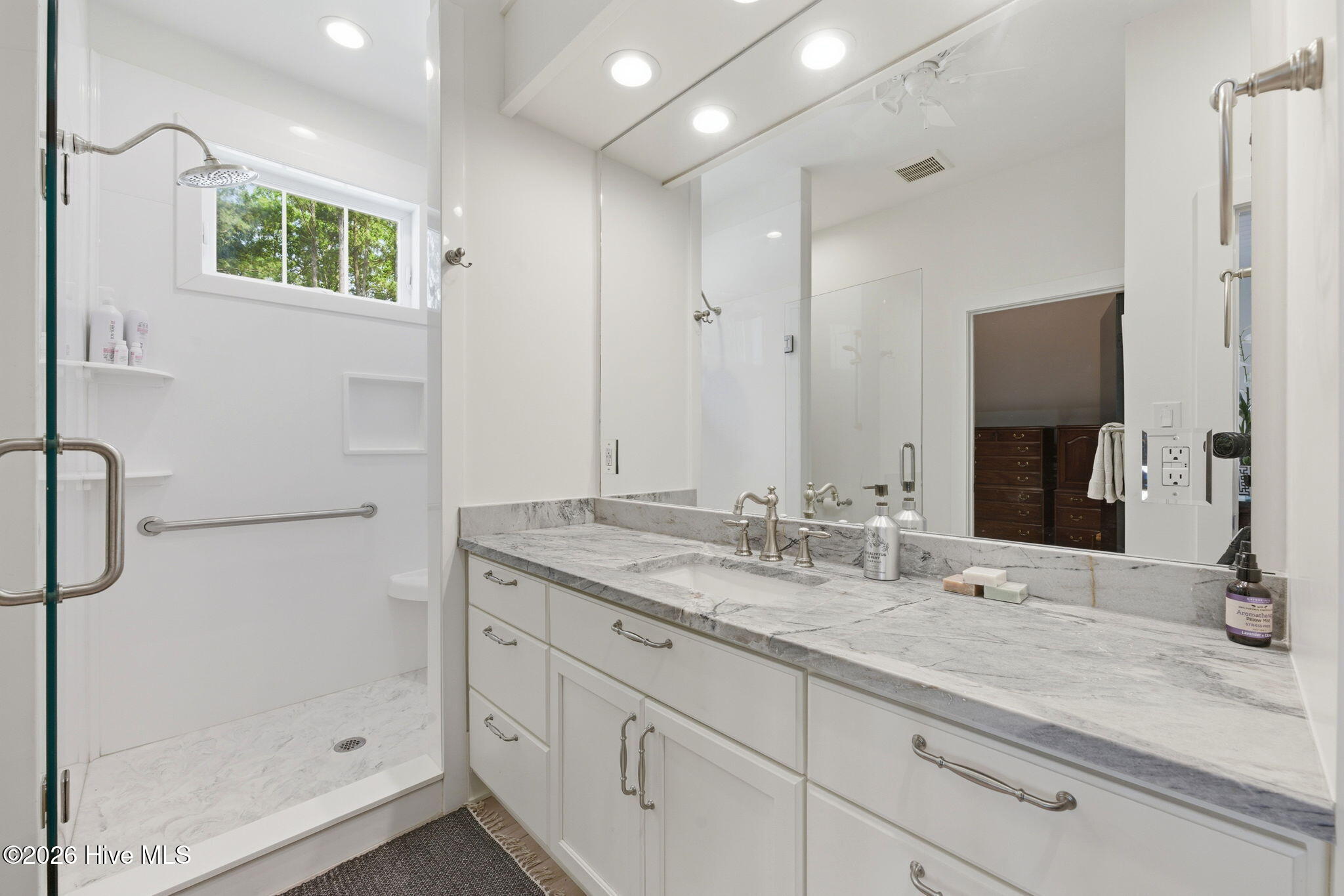 685 Raymond Road,Arapahoe