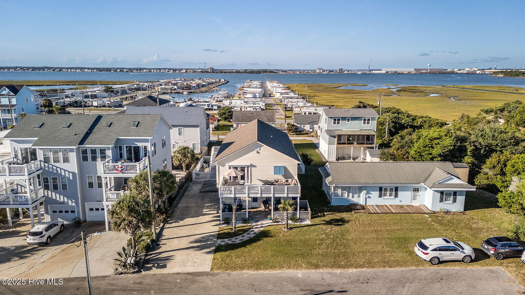 205 Barefoot Lane, Atlantic Beach, NC, 28512