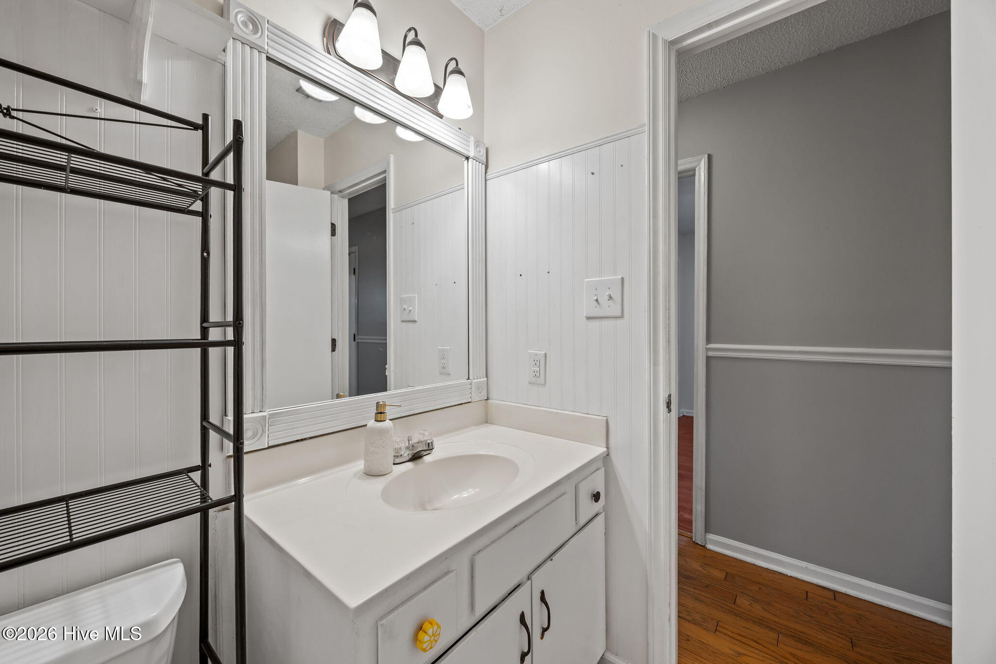 100559460 | Photo 23