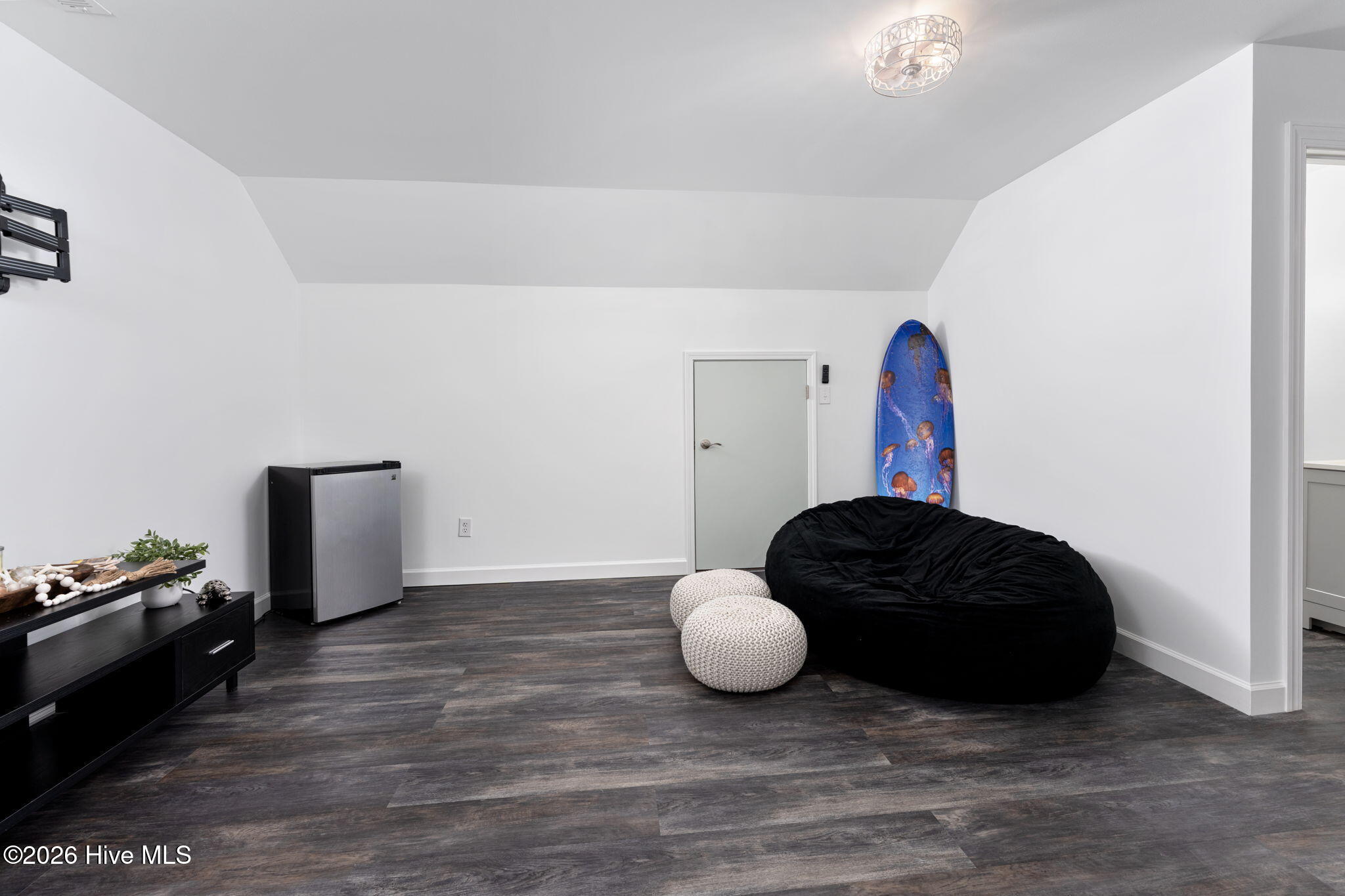 100559308 | Photo 31