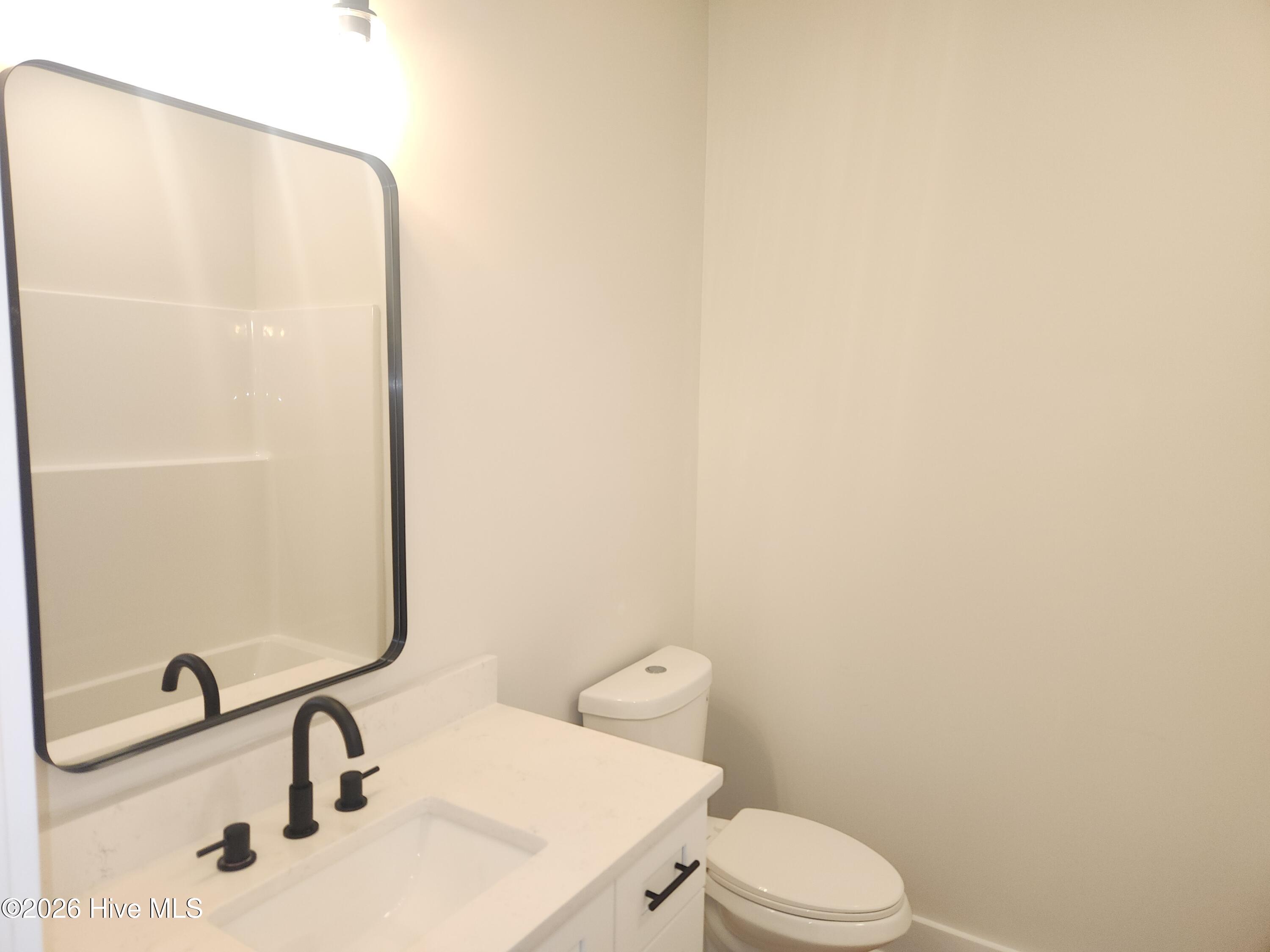 100554103 | Photo 30