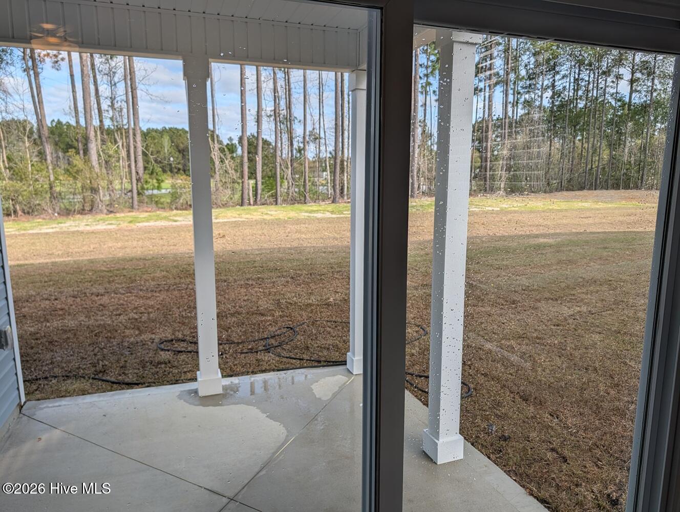 100562355 | Photo 16