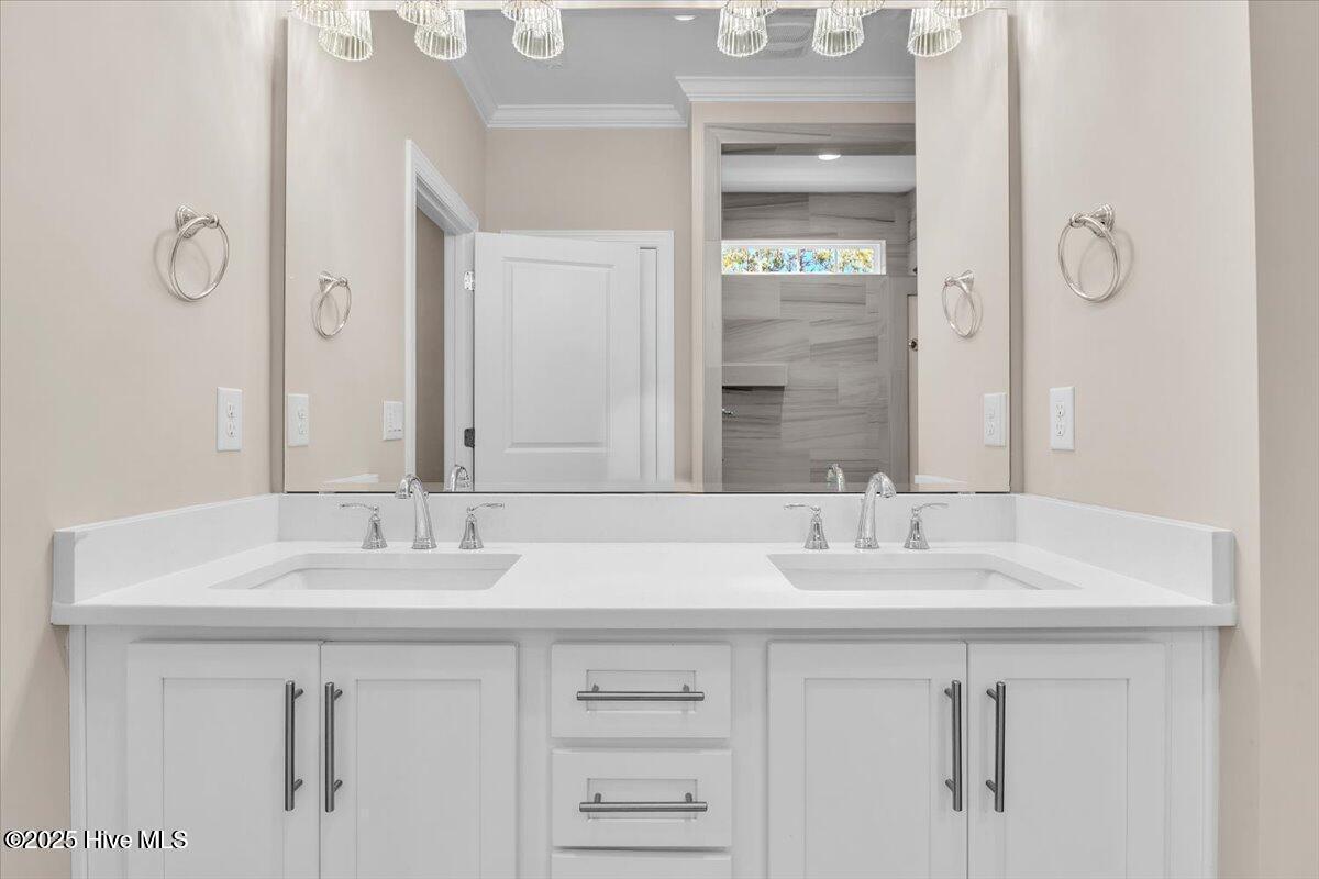 100546300 | Photo 30