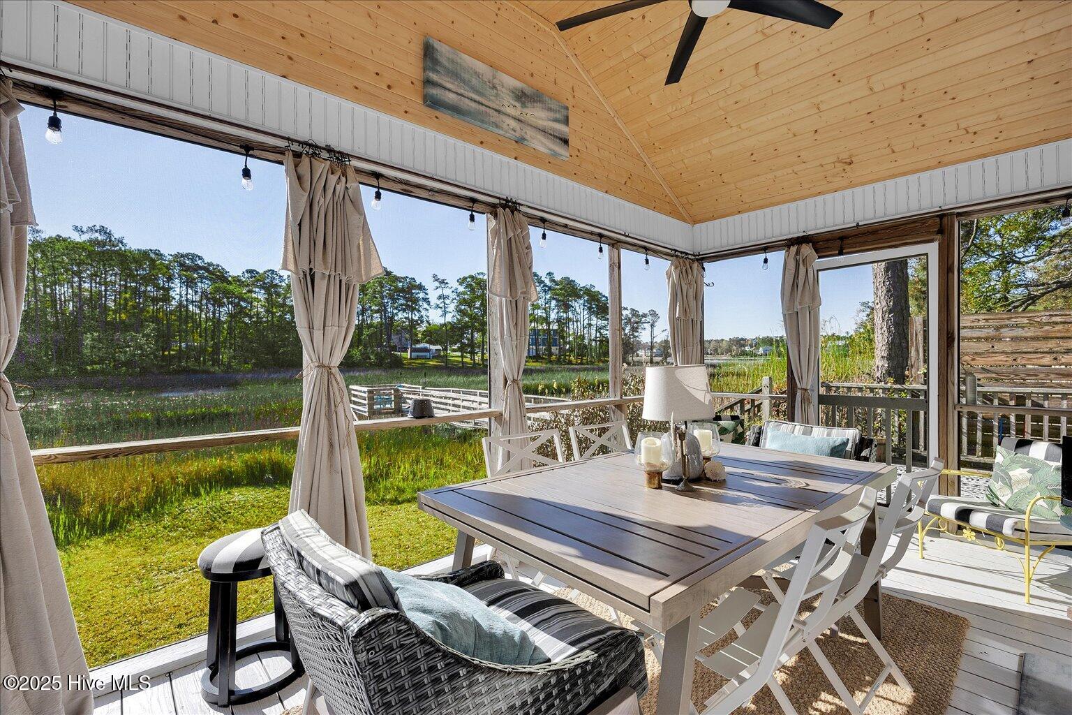 100555399 | Photo 30