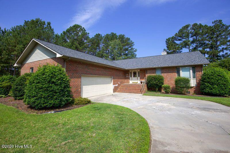 1205 Greenbriar, Vass, North Carolina, 3 Bedroom Bedrooms, 5 Room Rooms,2 BathroomBathrooms,Single family residence,For sale,Greenbriar,100601989